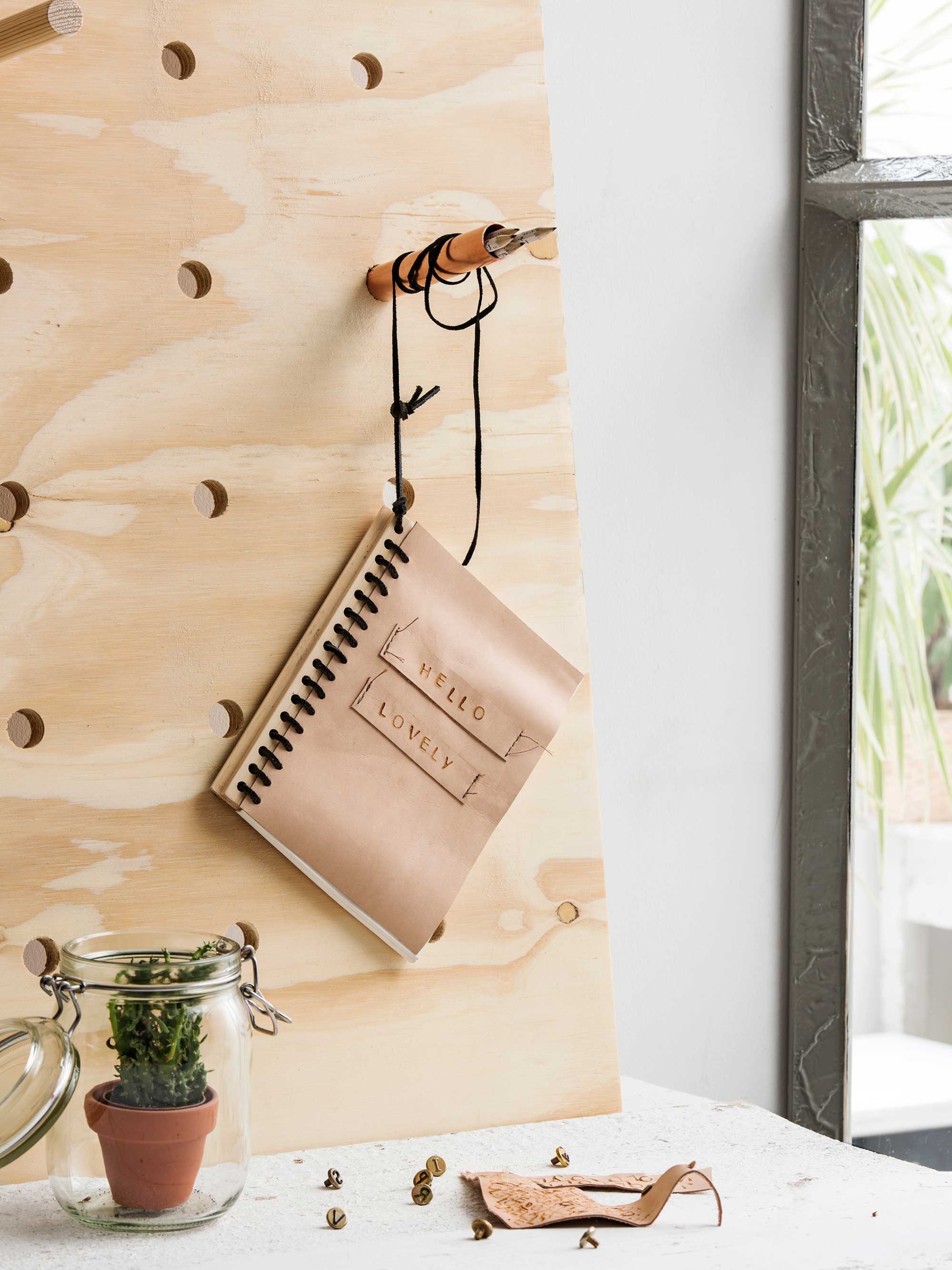 een eyecatcher van hout en leer