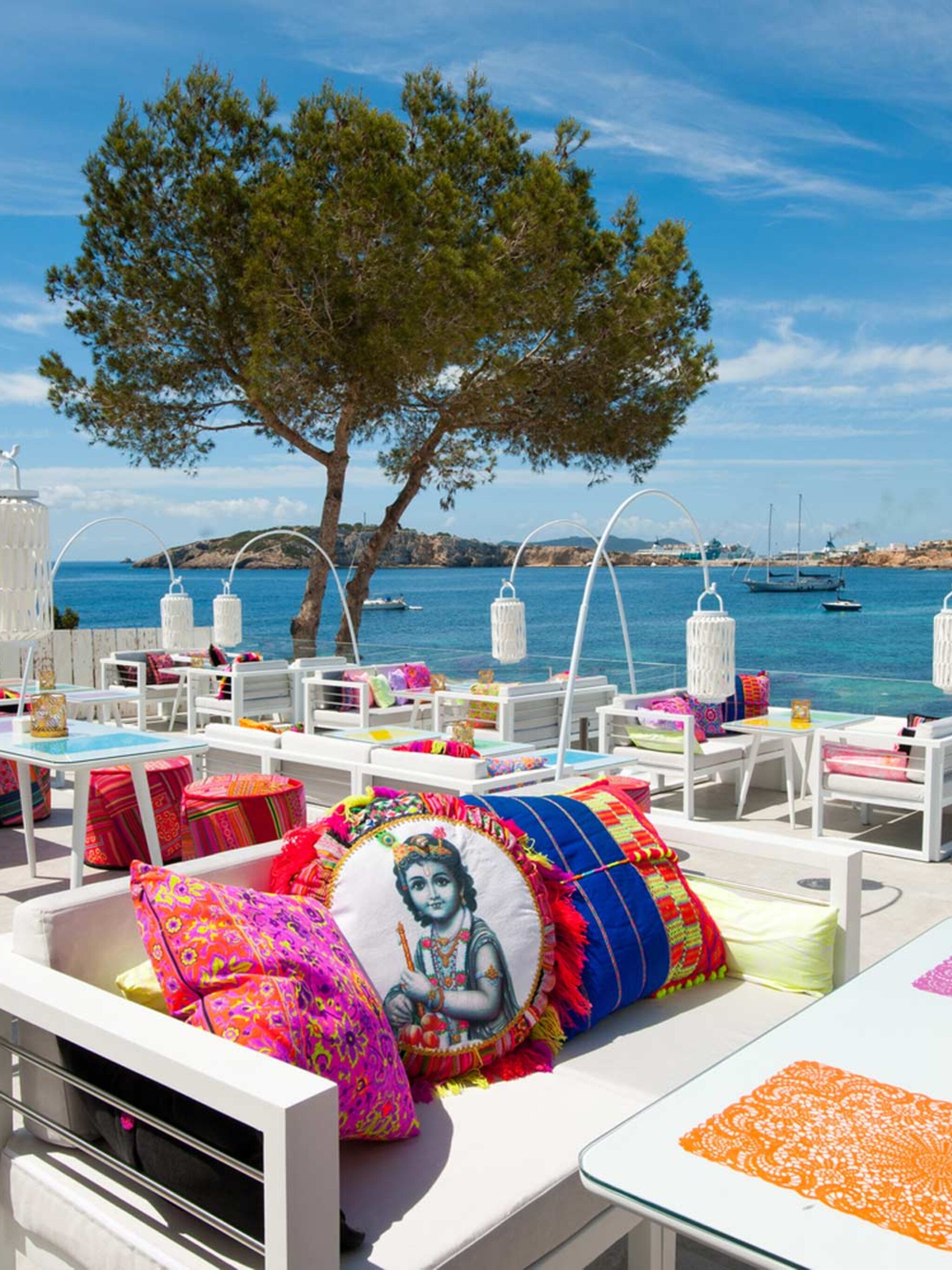 genieten in bohemien stijl bij patchwork op ibiza