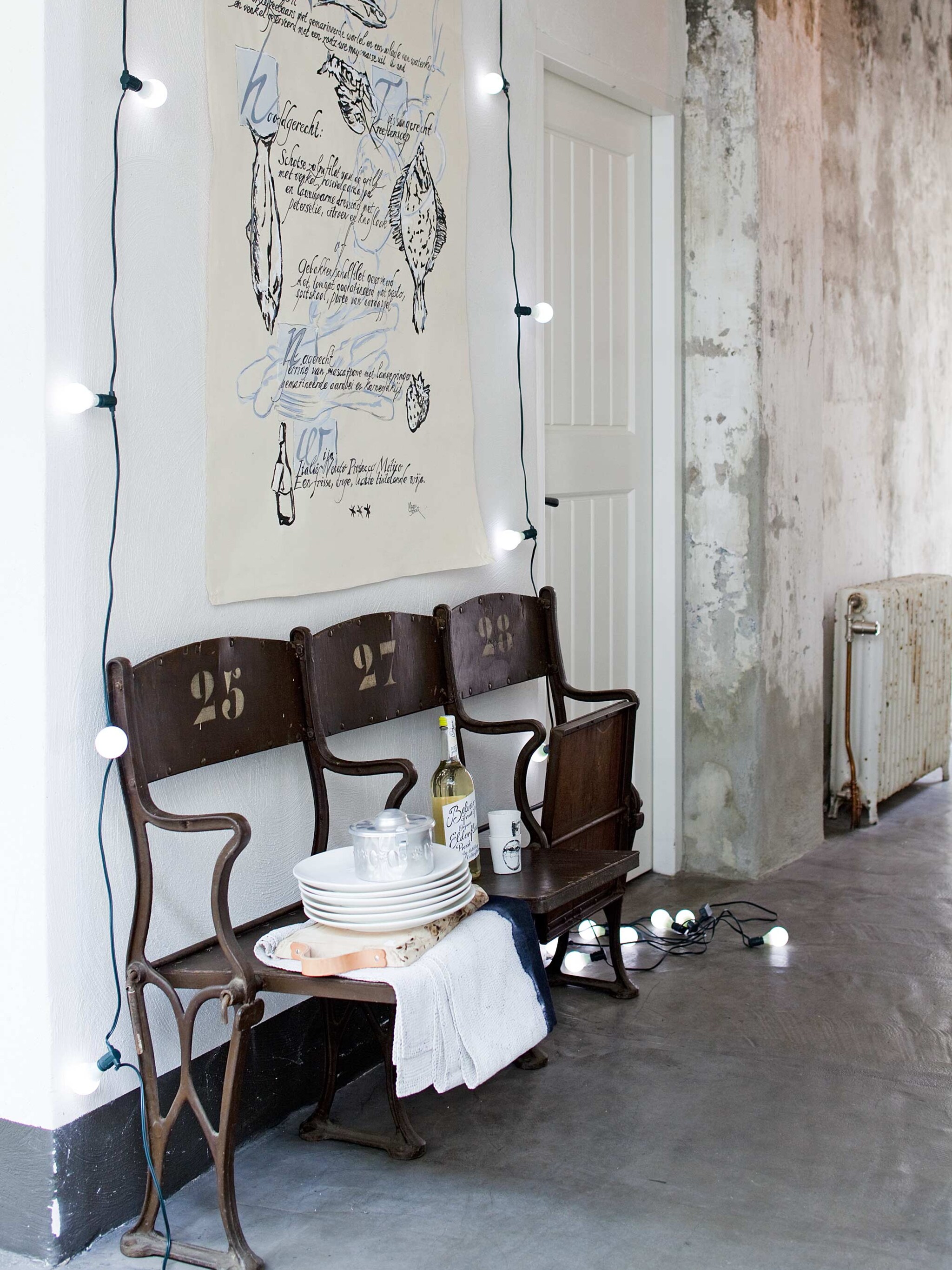 unieke stoelen in huis