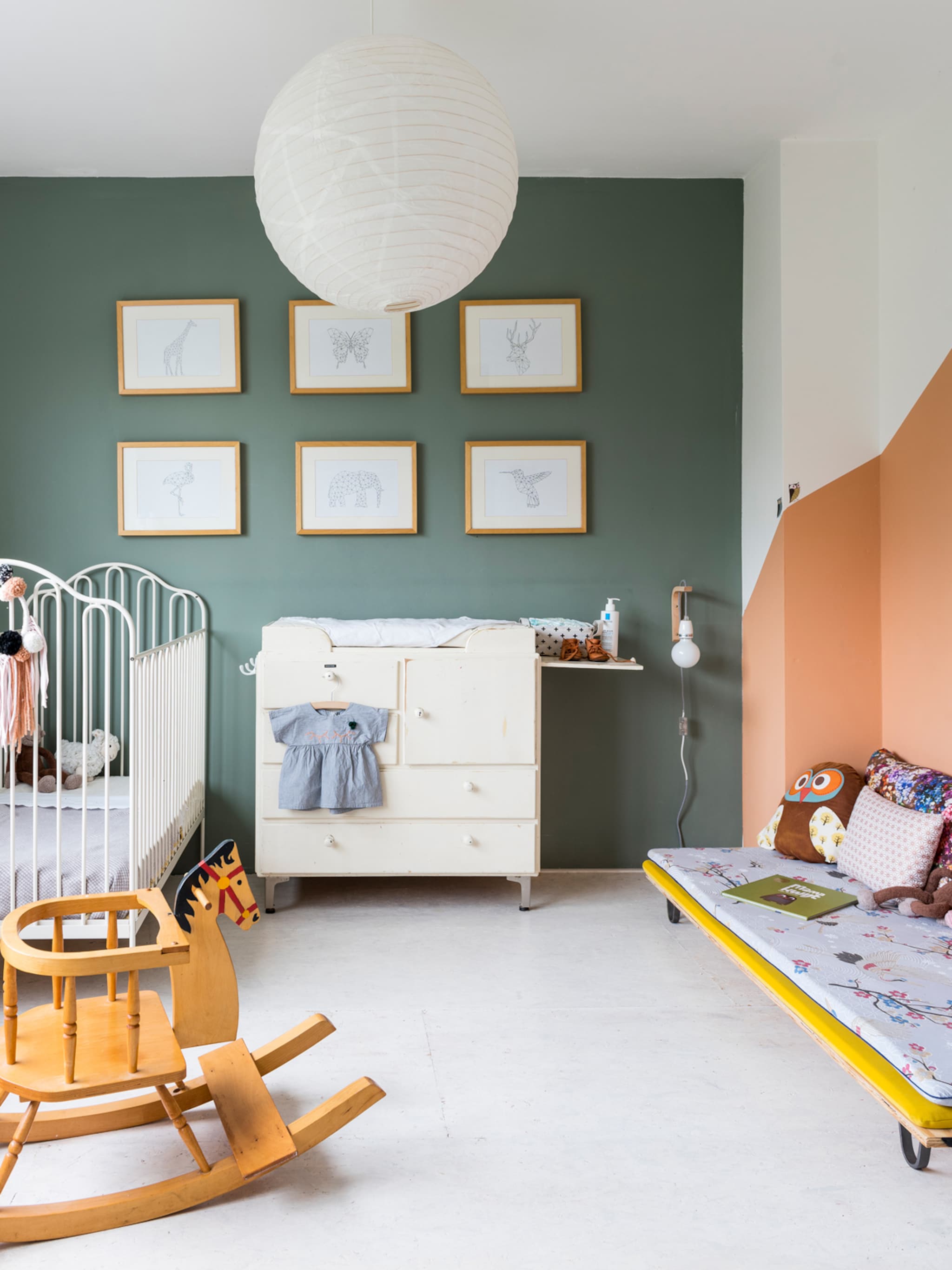 een musthave voor in de babykamer de commode