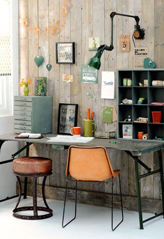 beeld vtwonen tienerkamer-steigerhout-bureau