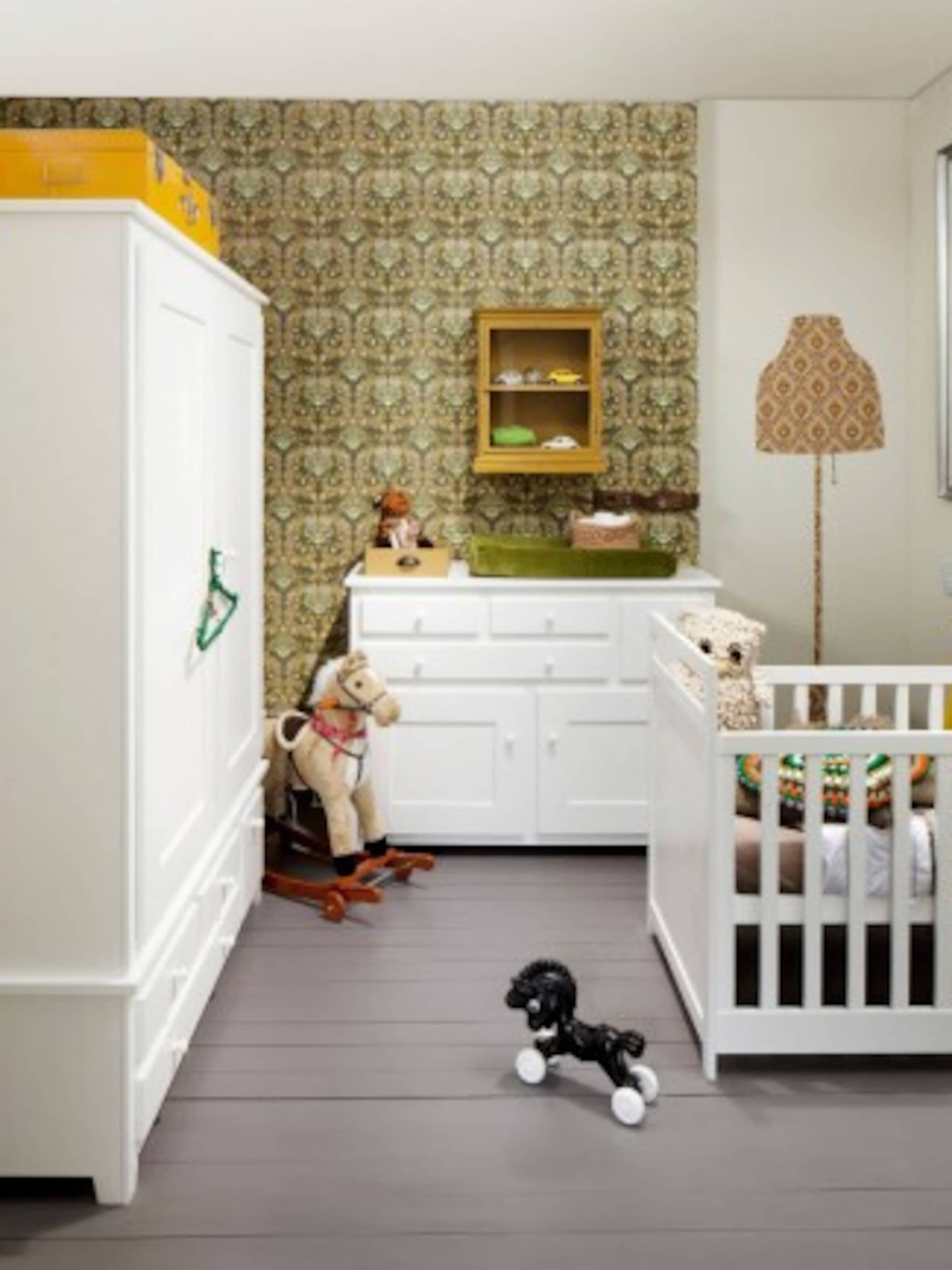 babykamer massief hout