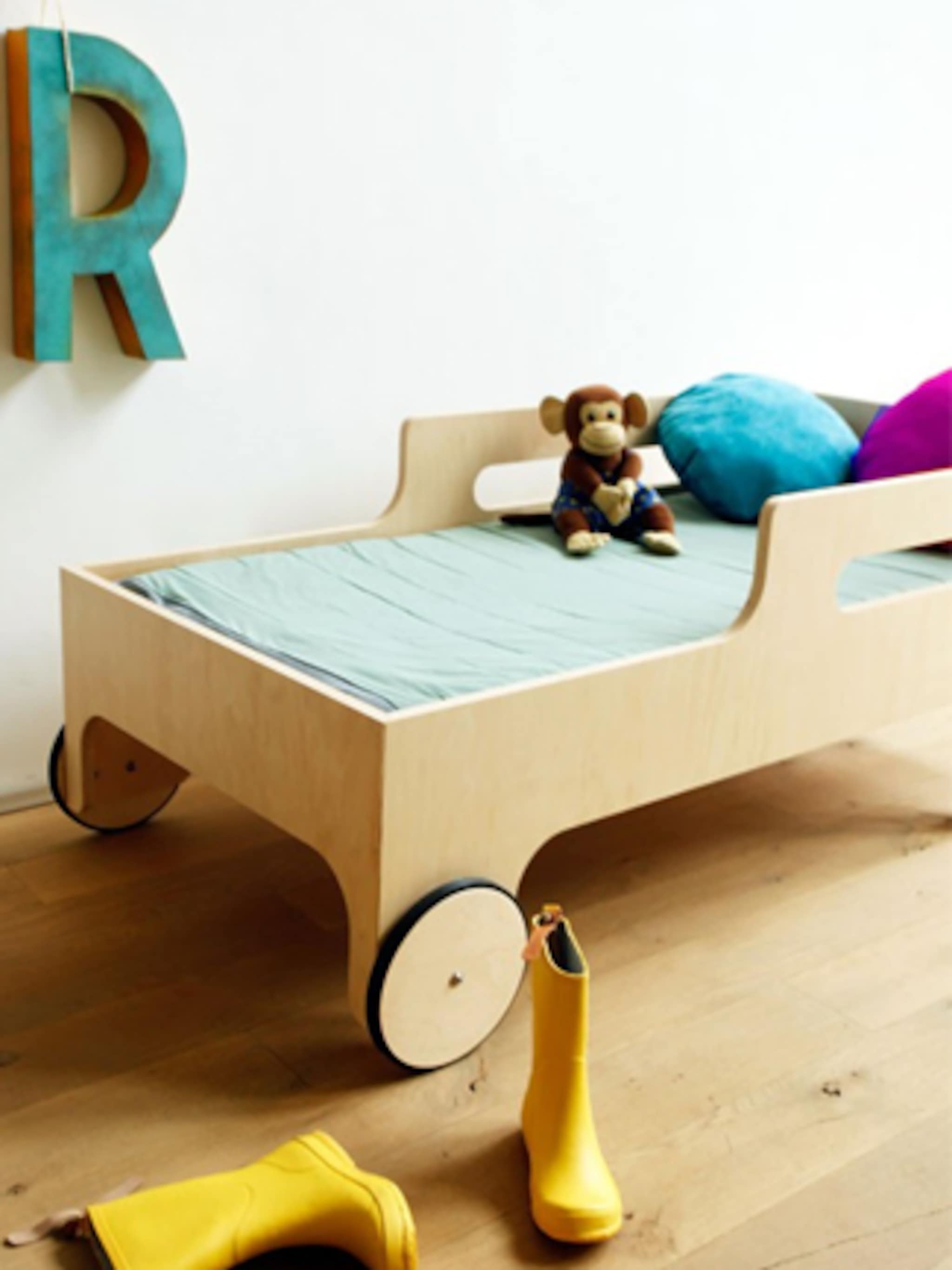 peuterbed meisje