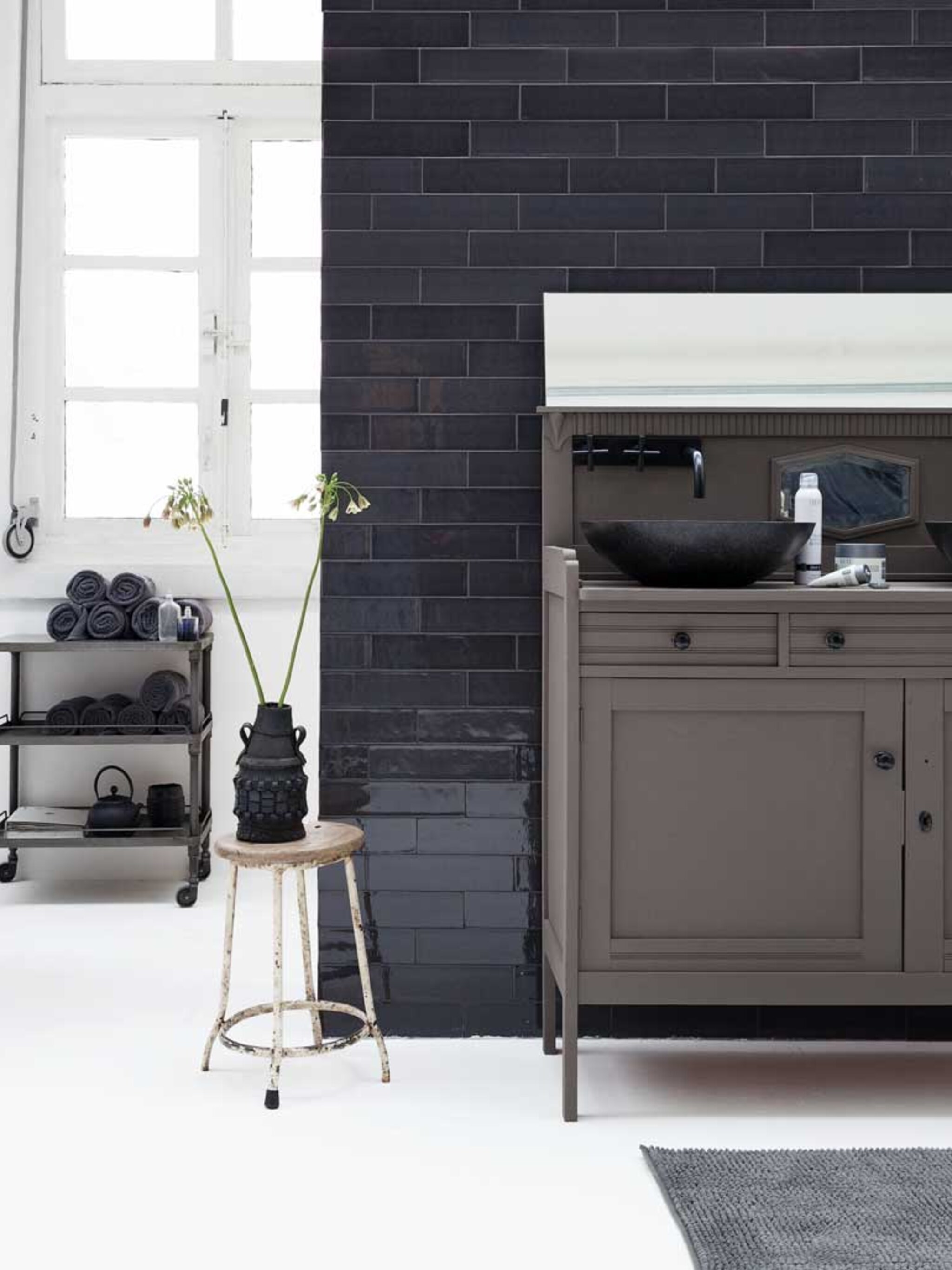 oud dressoir opknappen voor badkamer