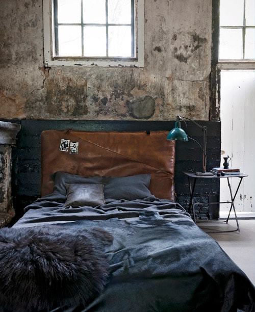 beeld vtwonen leer zwart slaapkamer bruin beton industrieel