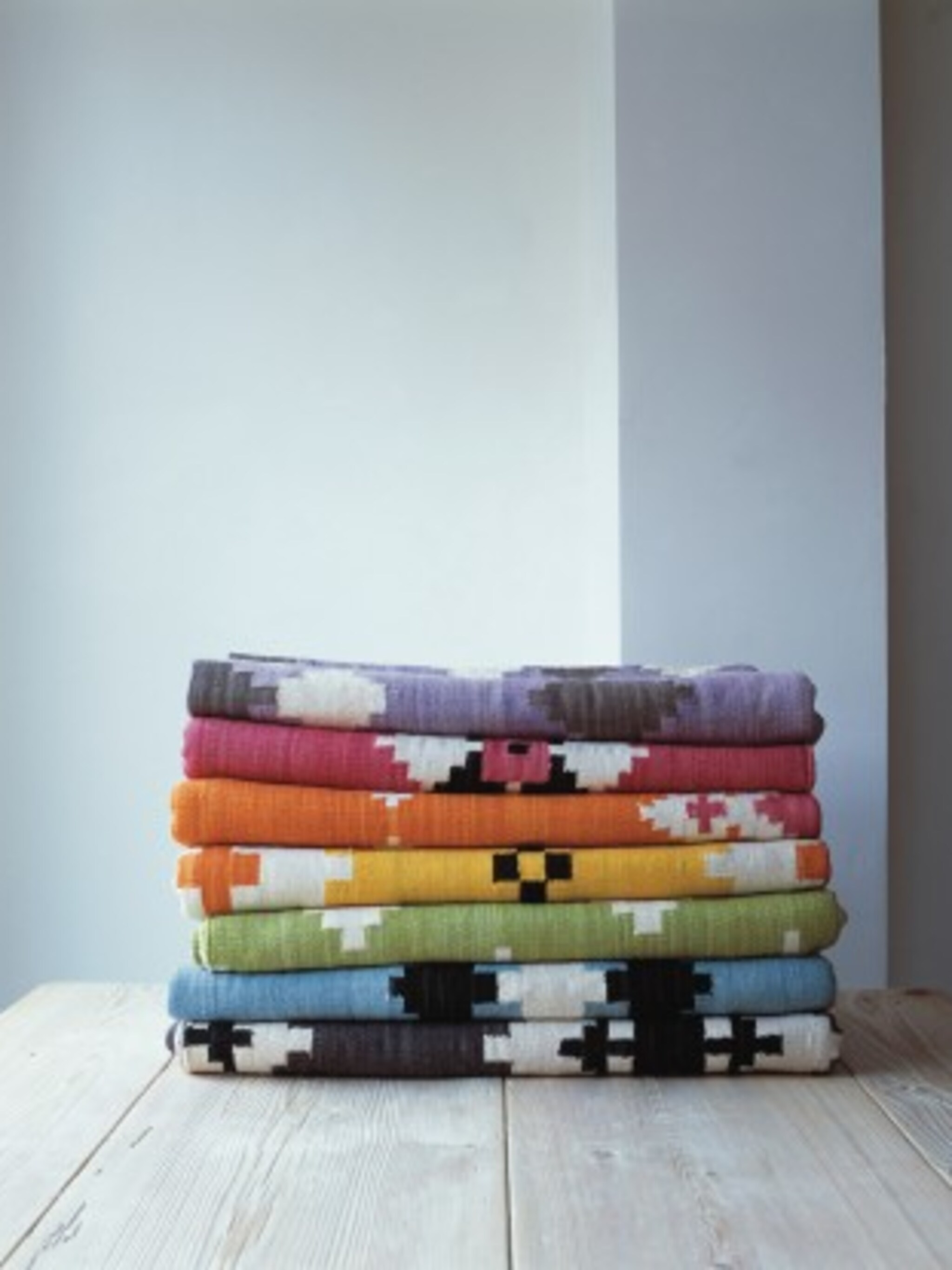 verliefd op een kleurrijk vloerkleed