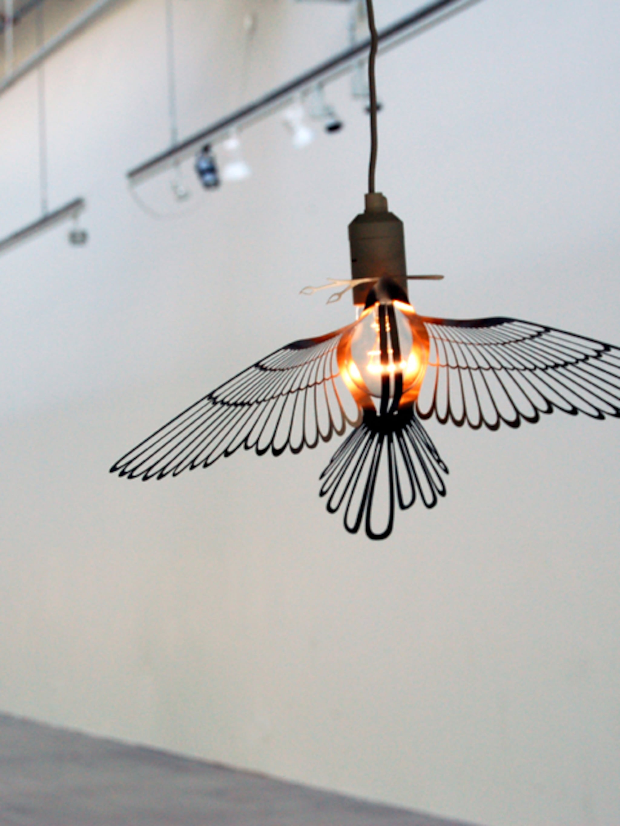 bijzondere lamp een vogeltje van staal