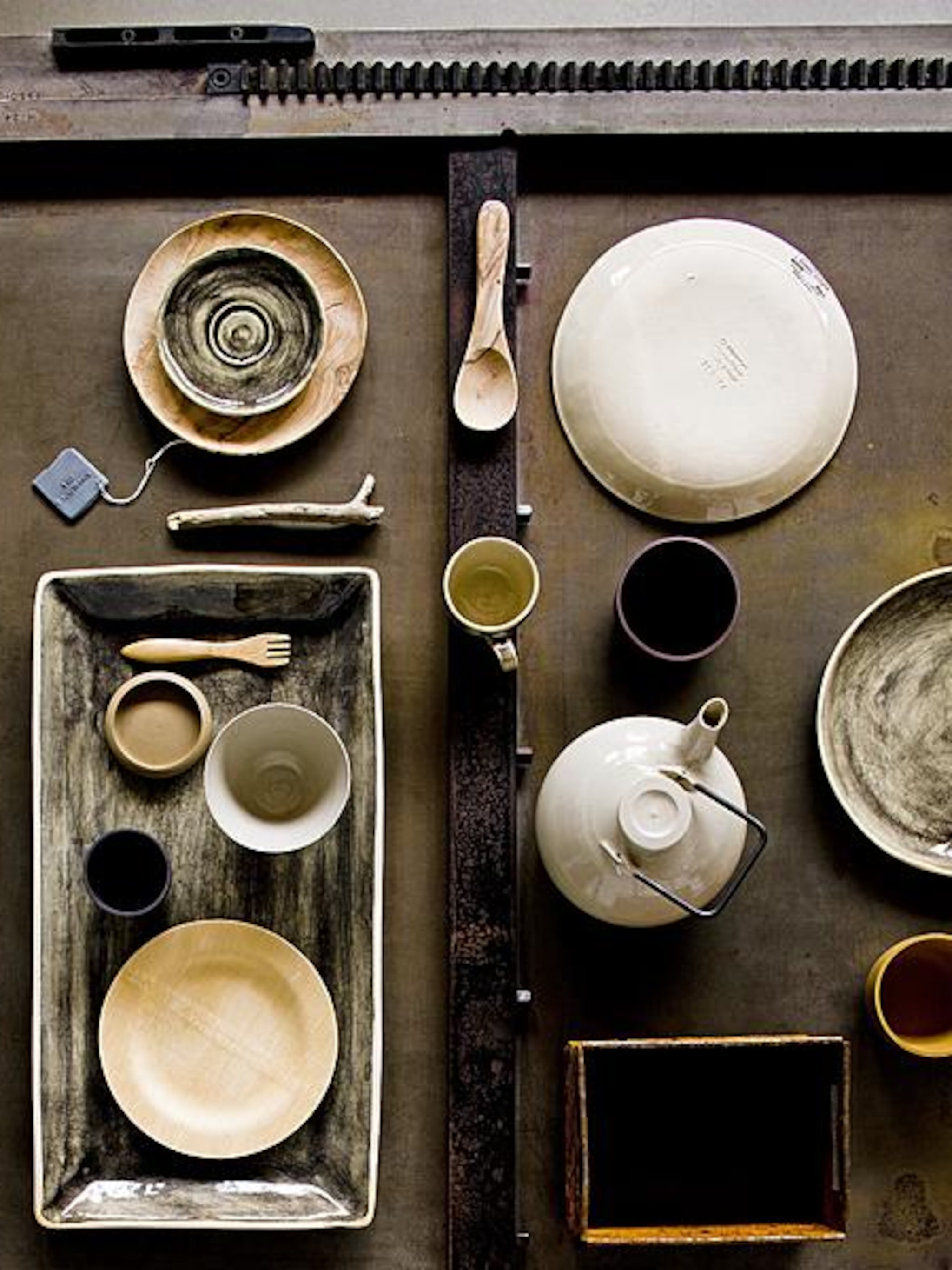 handgemaakt servies van aardewerk