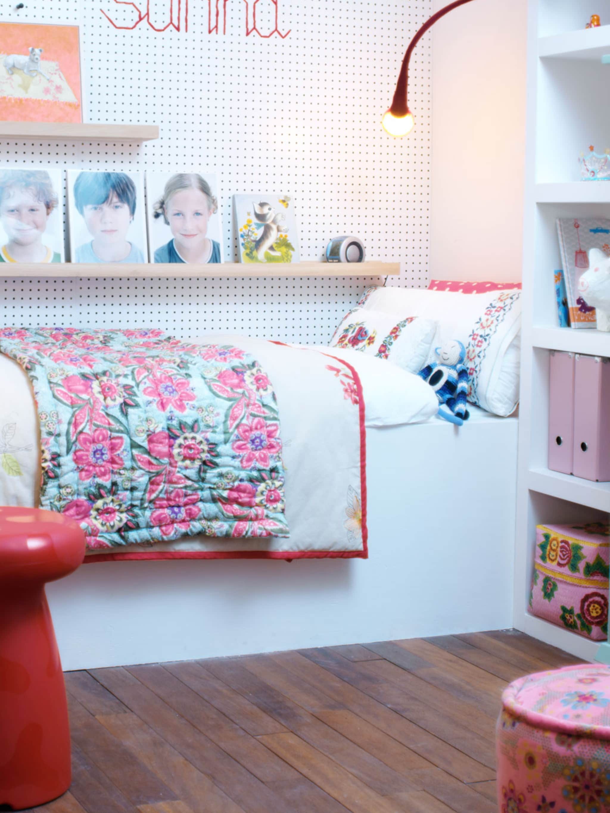 maak zelf een kinderbed met opbergruimte