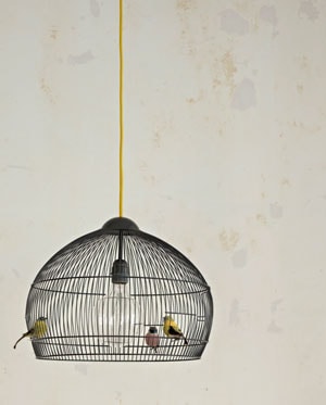 beeld vtwonen Vogelkooilamp