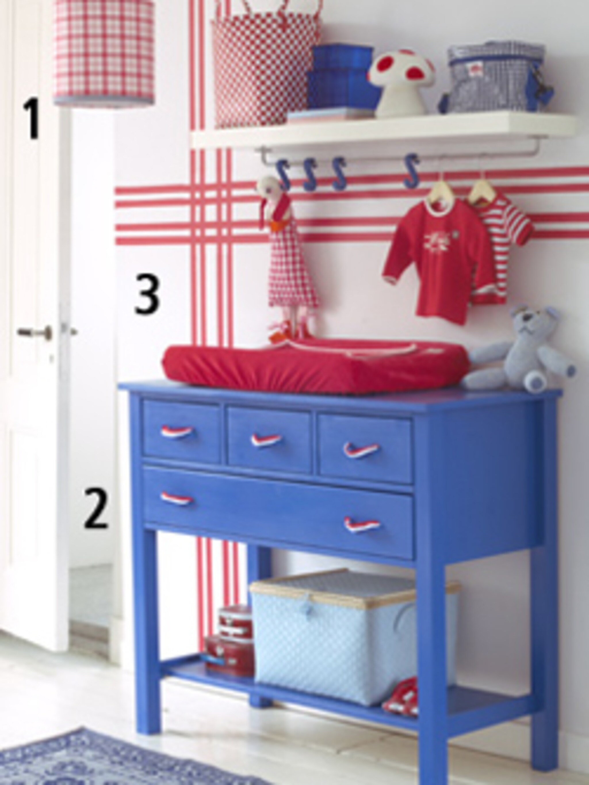 rood wit blauw in de babykamer