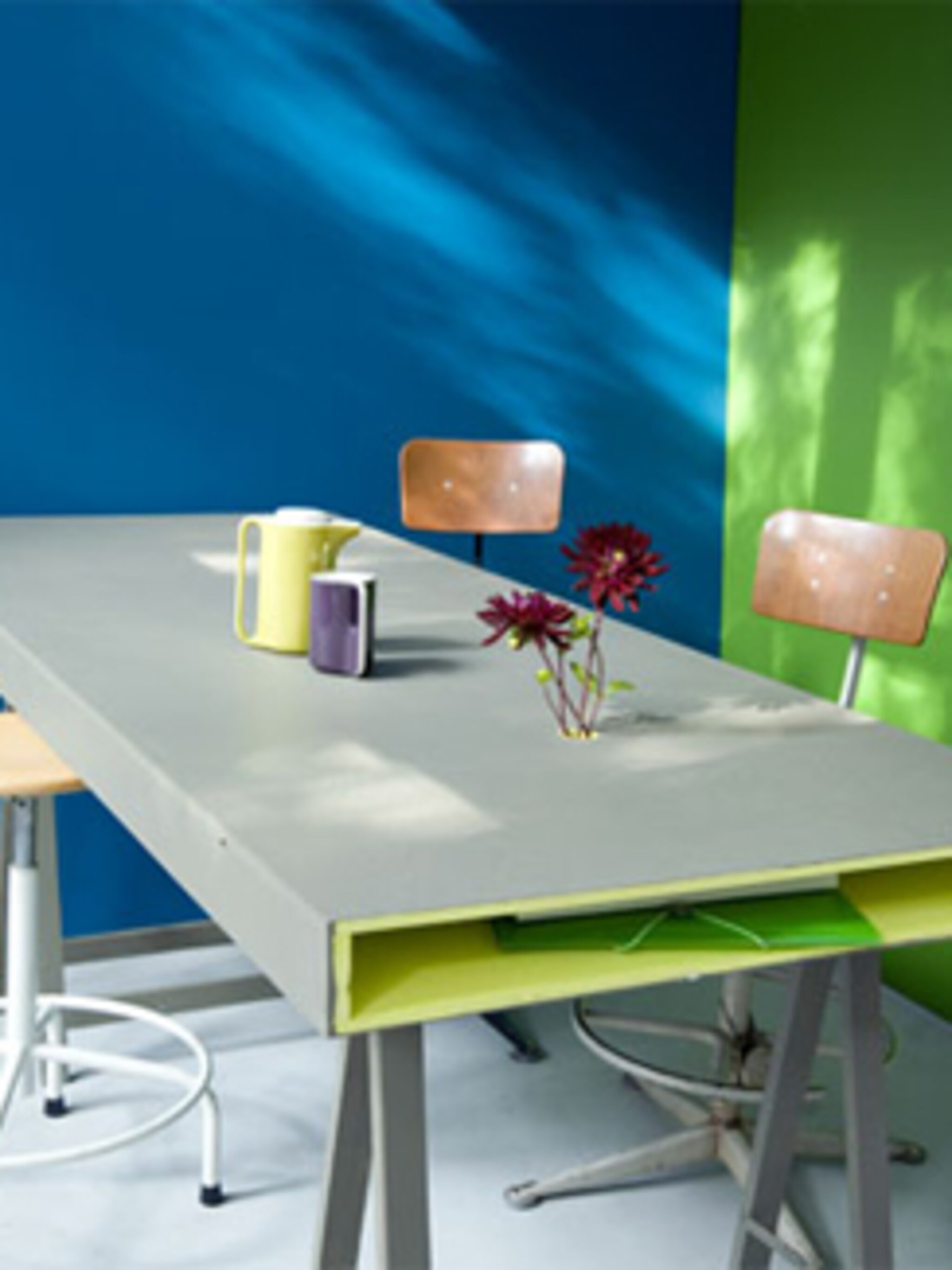 ideaal een tafel met opbergruimte