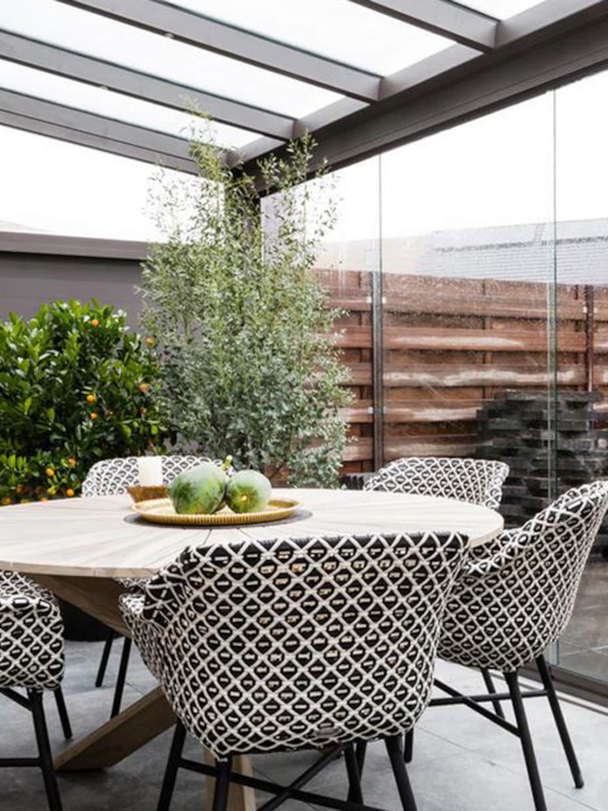 houten veranda aan huis bouwen