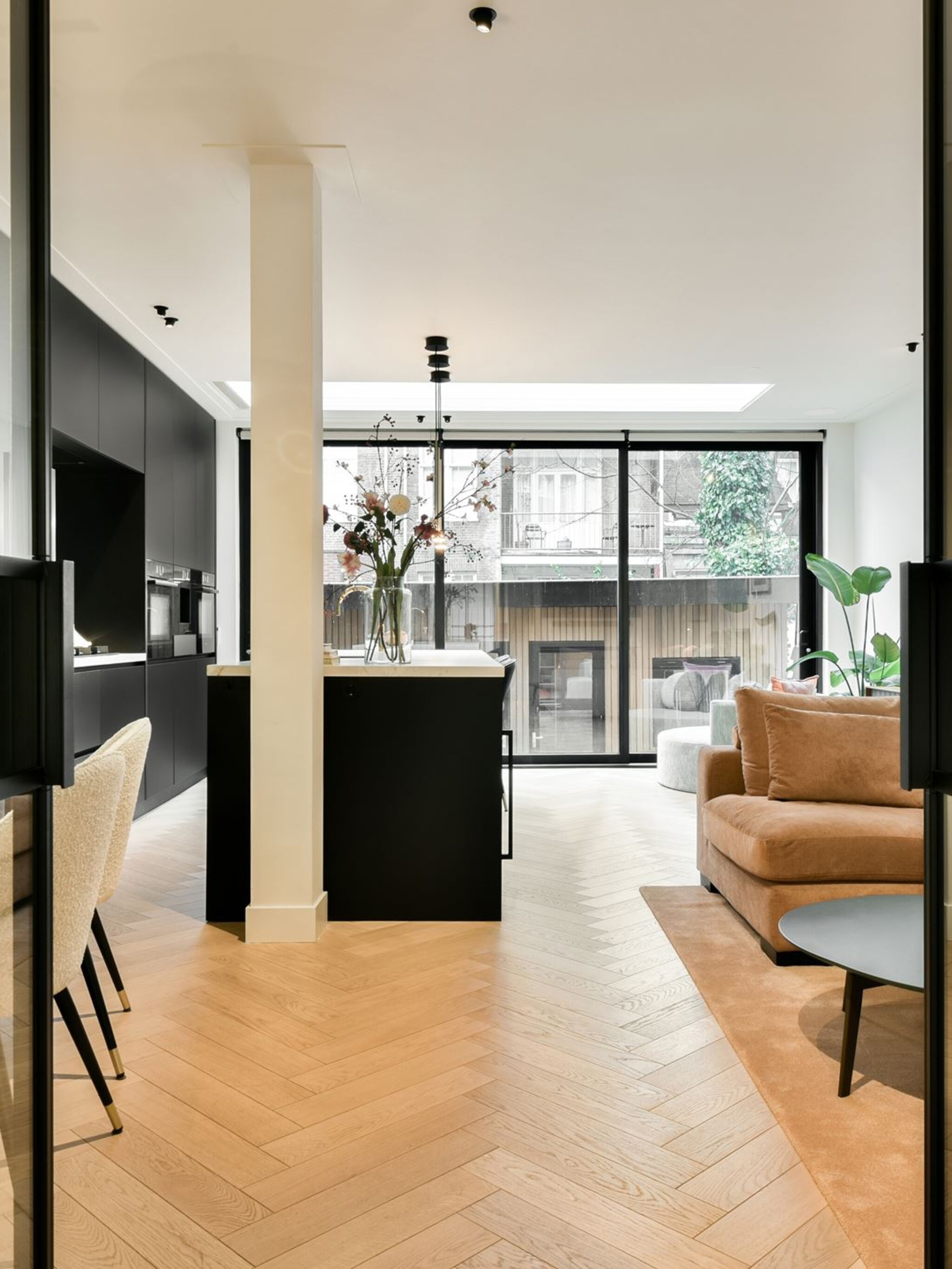 funda parel designhuis met tuinhuis in amsterdam