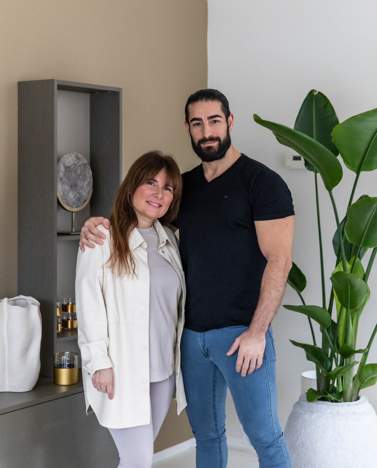 Weer verliefd op je huis aflevering 1 seizoen 18, bewoners Weer verliefd op je huis, aflevering 1 seizoen 18 | styling Eva van de Ven | fotografie Margriet Hoekstra