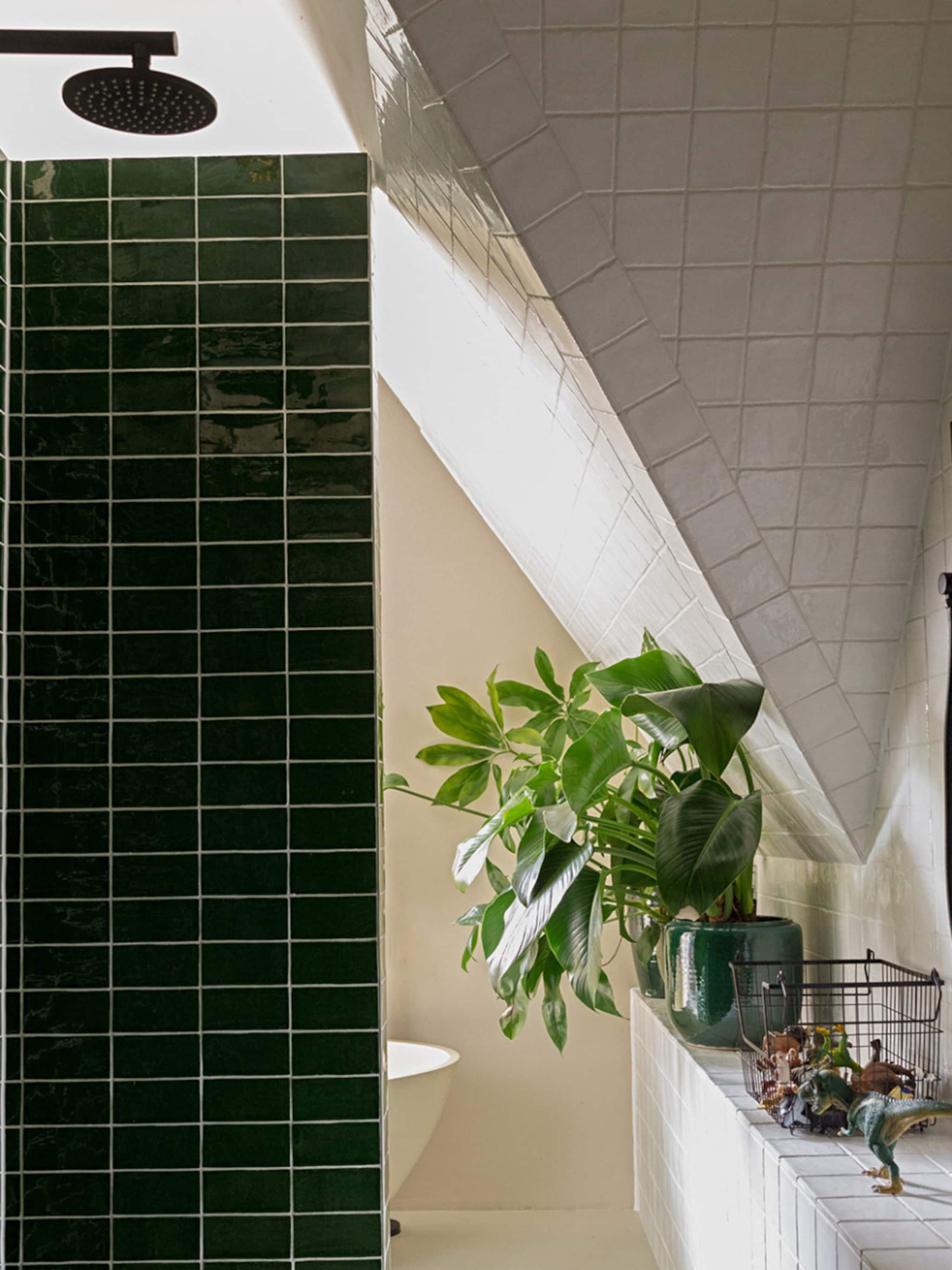 weinig m2 en toch maximaal ontspannen inspiratie voor het inrichten van een kleine badkamer