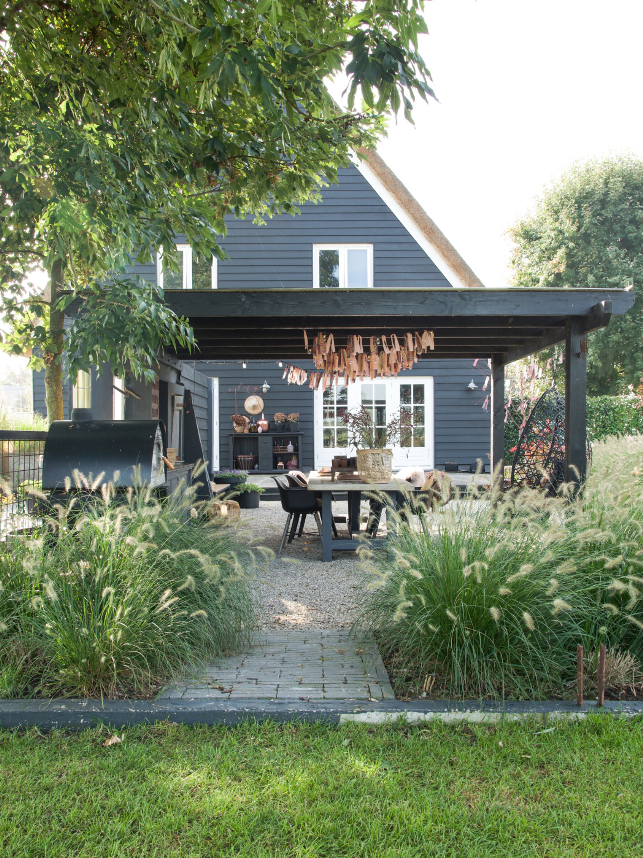buitenkijken bij een vrijstaande boerderij in schoonhoven