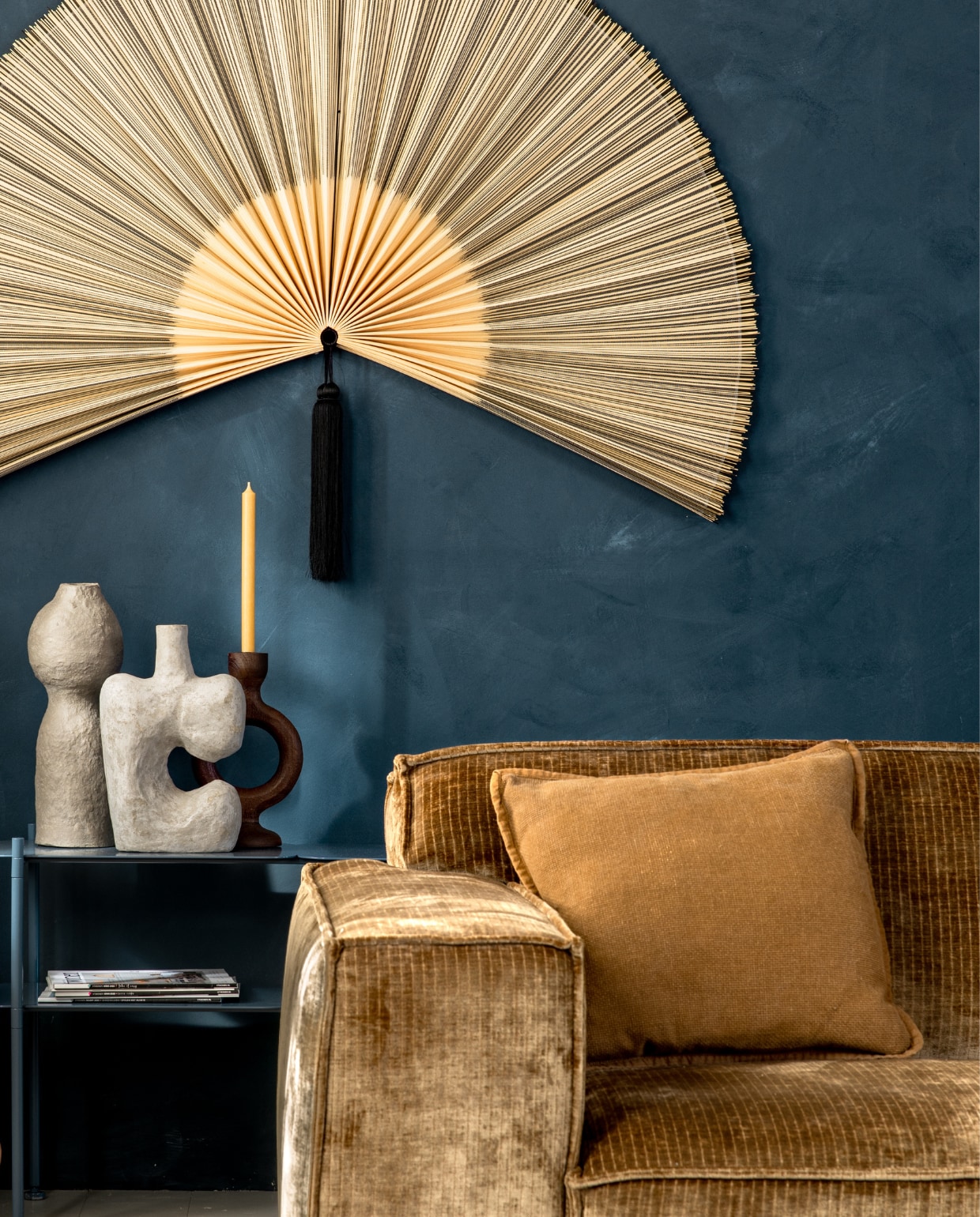 Houten kandelaar Adrita, Light &amp; Living,  €39,95 (bij bol.com)