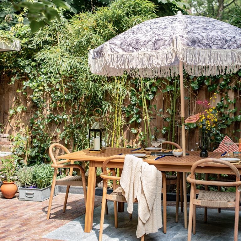 The Garden Club Tassel parasol vtwonen.nl/shop