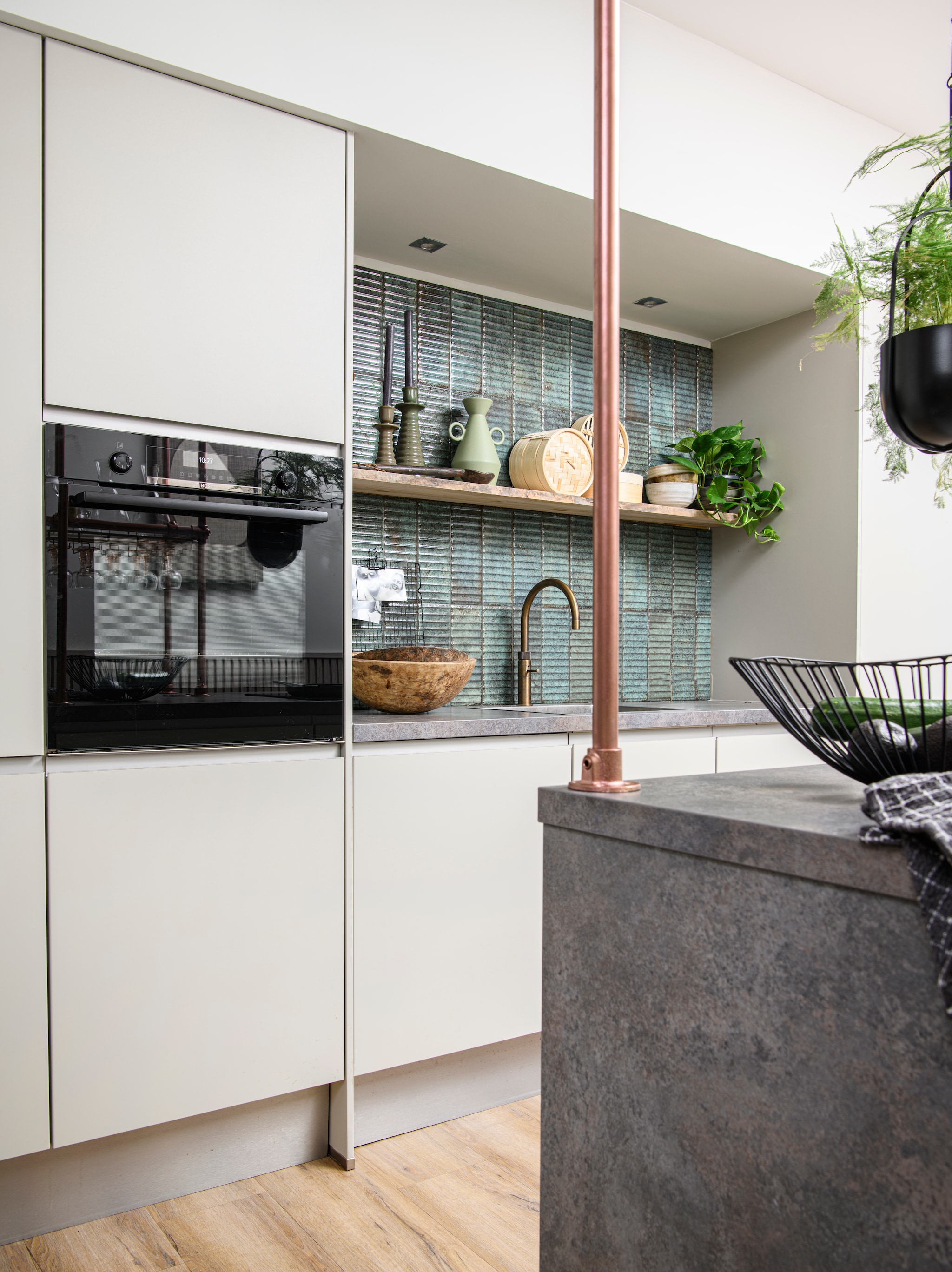binnenkijken in een designkeuken met bistro restaurantvibe in den haag