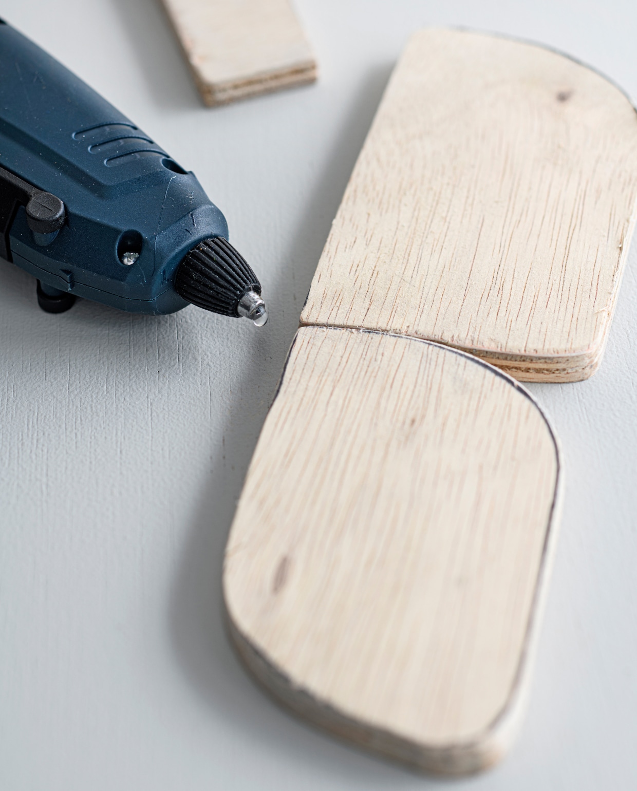 Beeld vtwonen, hout, lijm vtwonen 06-2023 | styling Kelly van gendt | fotografie Louis Lemaire