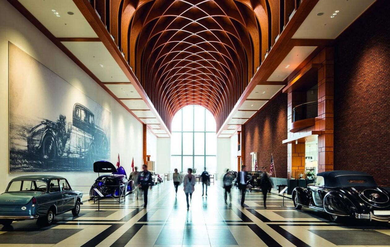 Louwman Museum great hall Louwmanmuseum.nl