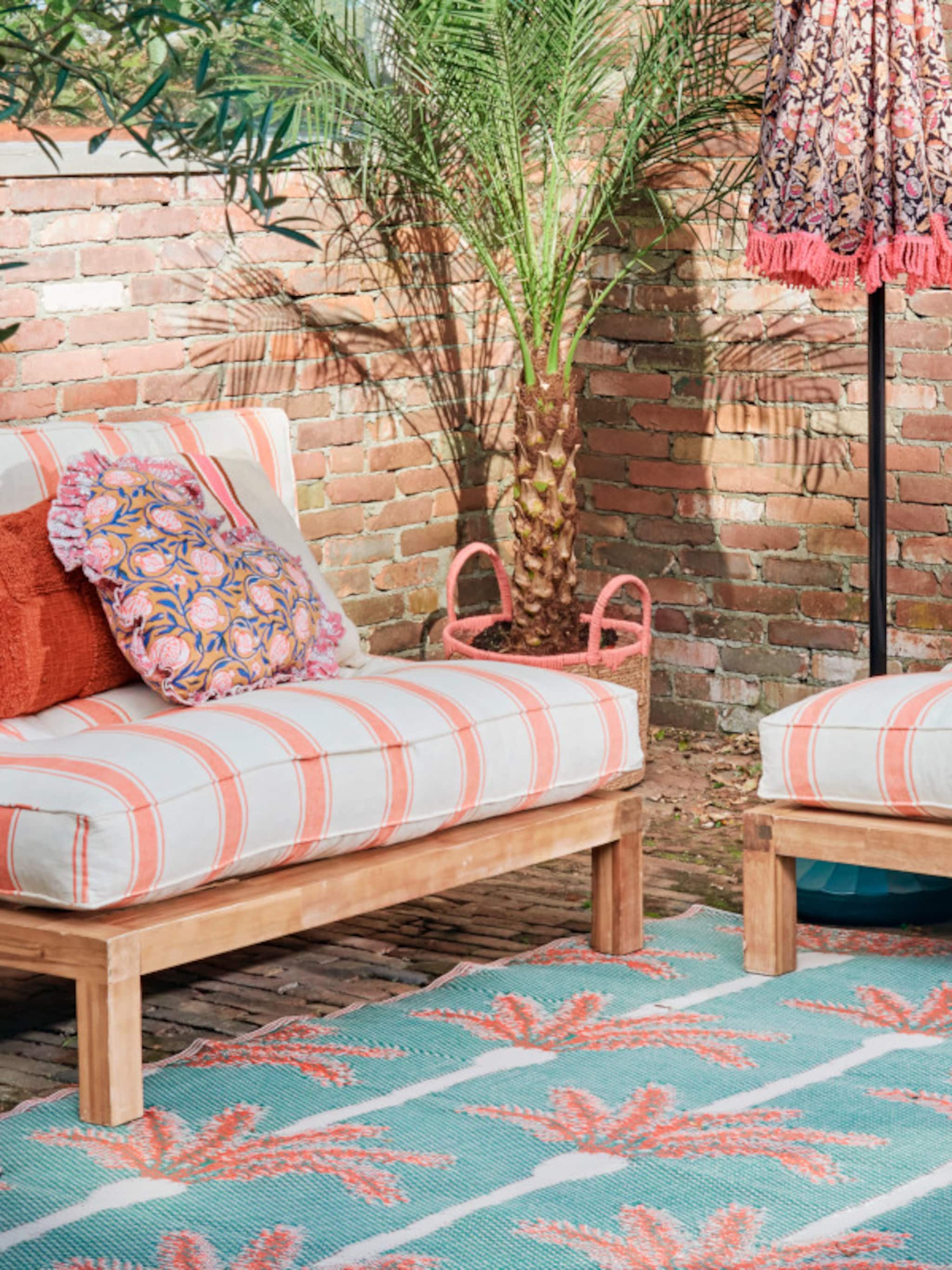 van ibiza vibes tot japandi gevoel met deze items maak je van de tuin een zomers paradijs