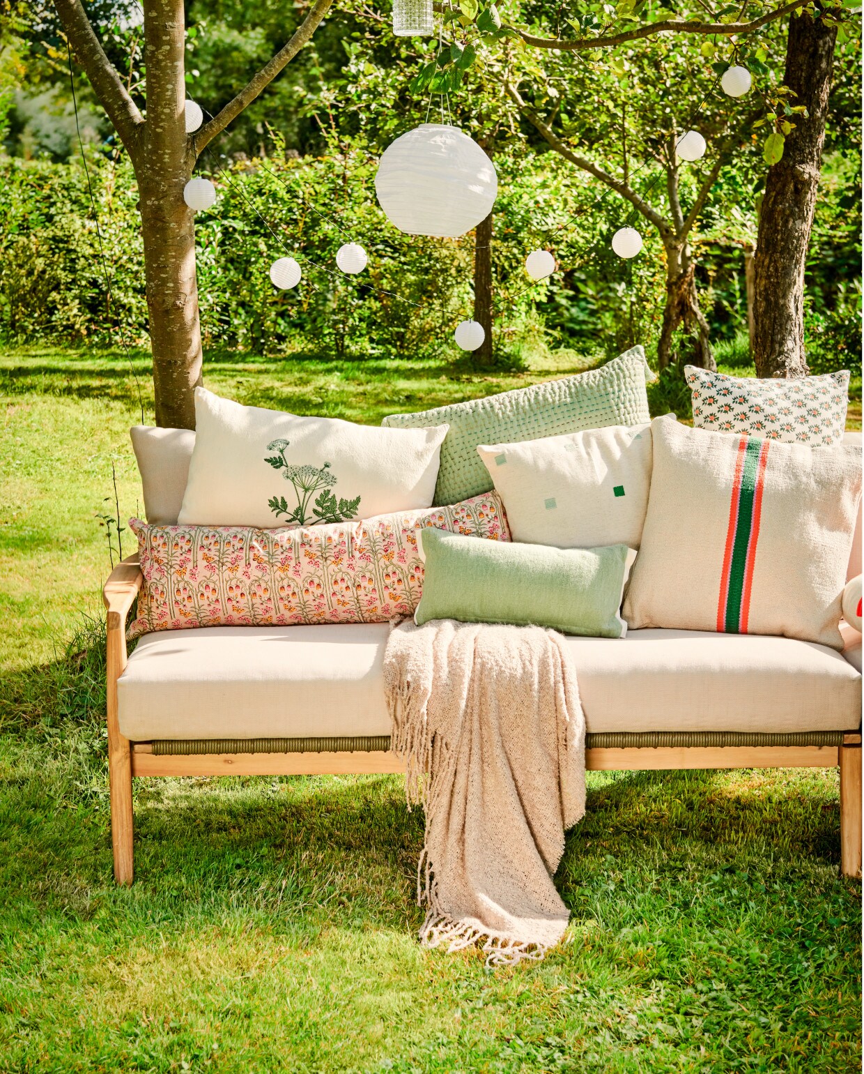 van ibiza vibes tot japandi gevoel met deze items maak je van de tuin een zomers paradijs