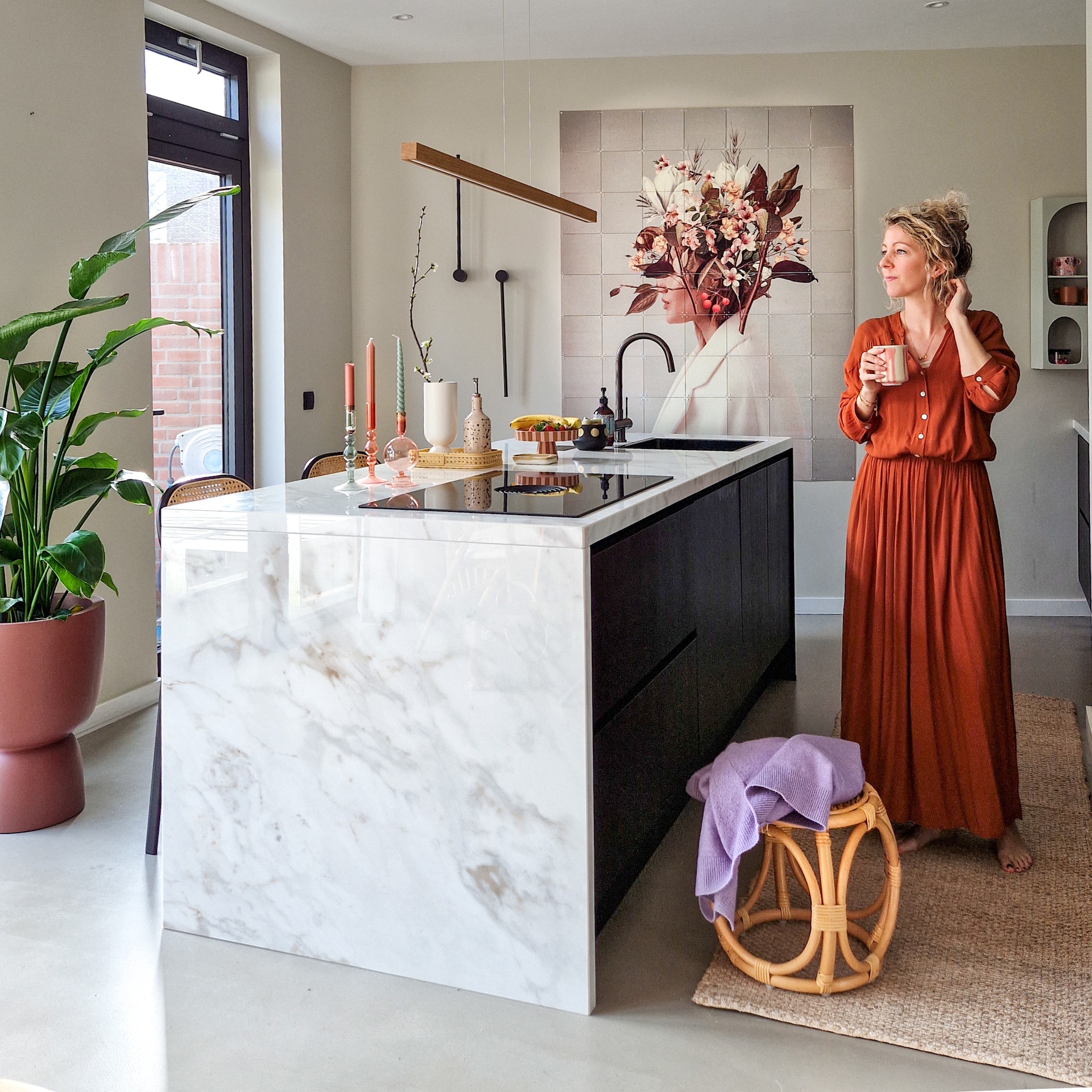 Binnenkijken in de jaren 30-woning van wooninfluencer Moniek: ‘Durf te experimenteren’ Moniek Lambregts