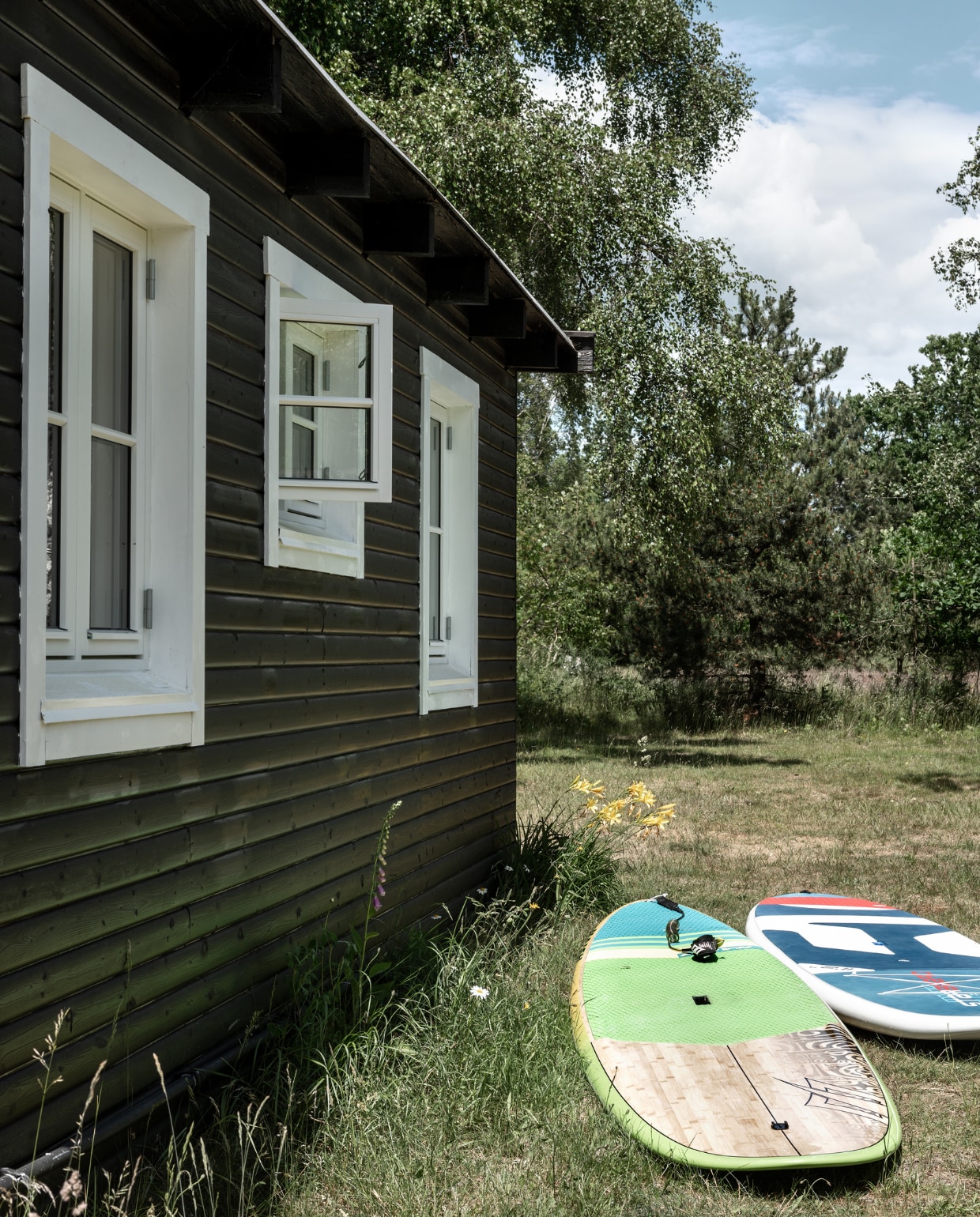 Paddle boards Starboard. vtwonen special binnenkijken 06-2022 | productie Living Inside | fotografie Peter Kragballe