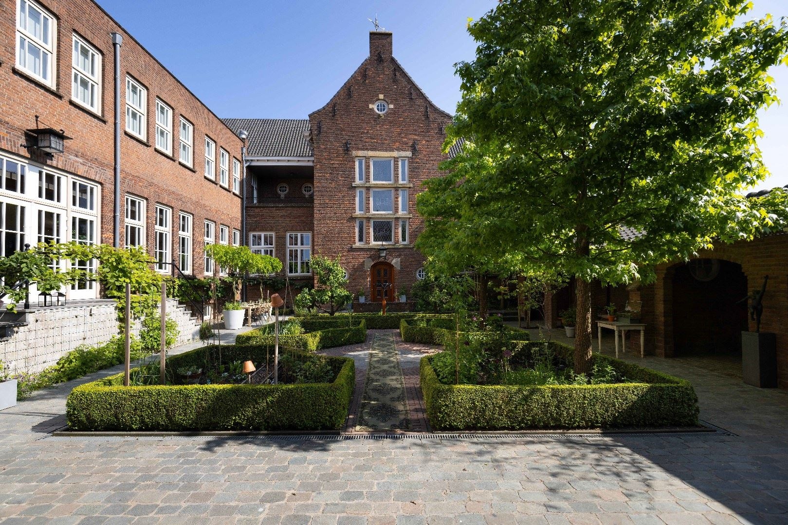 Funda - Hulstkamp Christie’s Makelaars