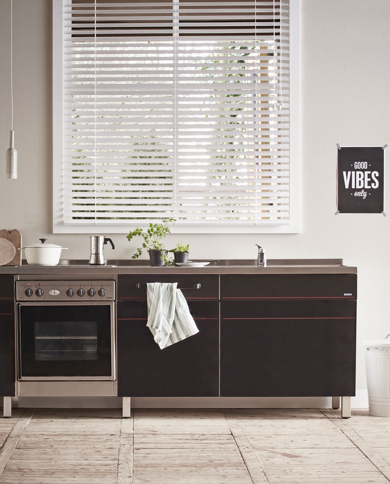 rvs keukenblad 08-2015 | fotografie Alexander van Berge | styling Fietje Bruijn