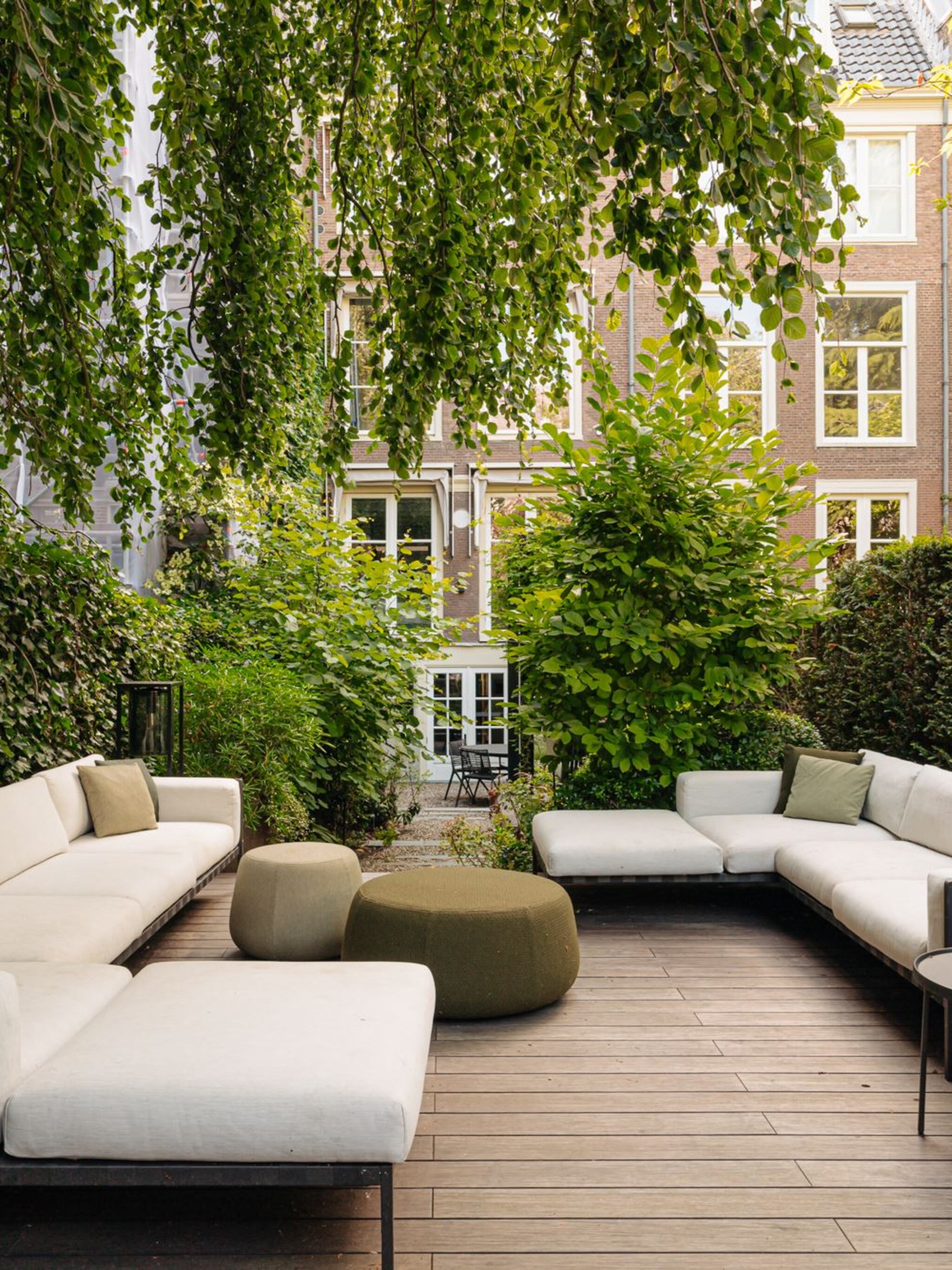 funda parel dit waanzinnige amsterdamse grachtenpand lijkt net een hotel