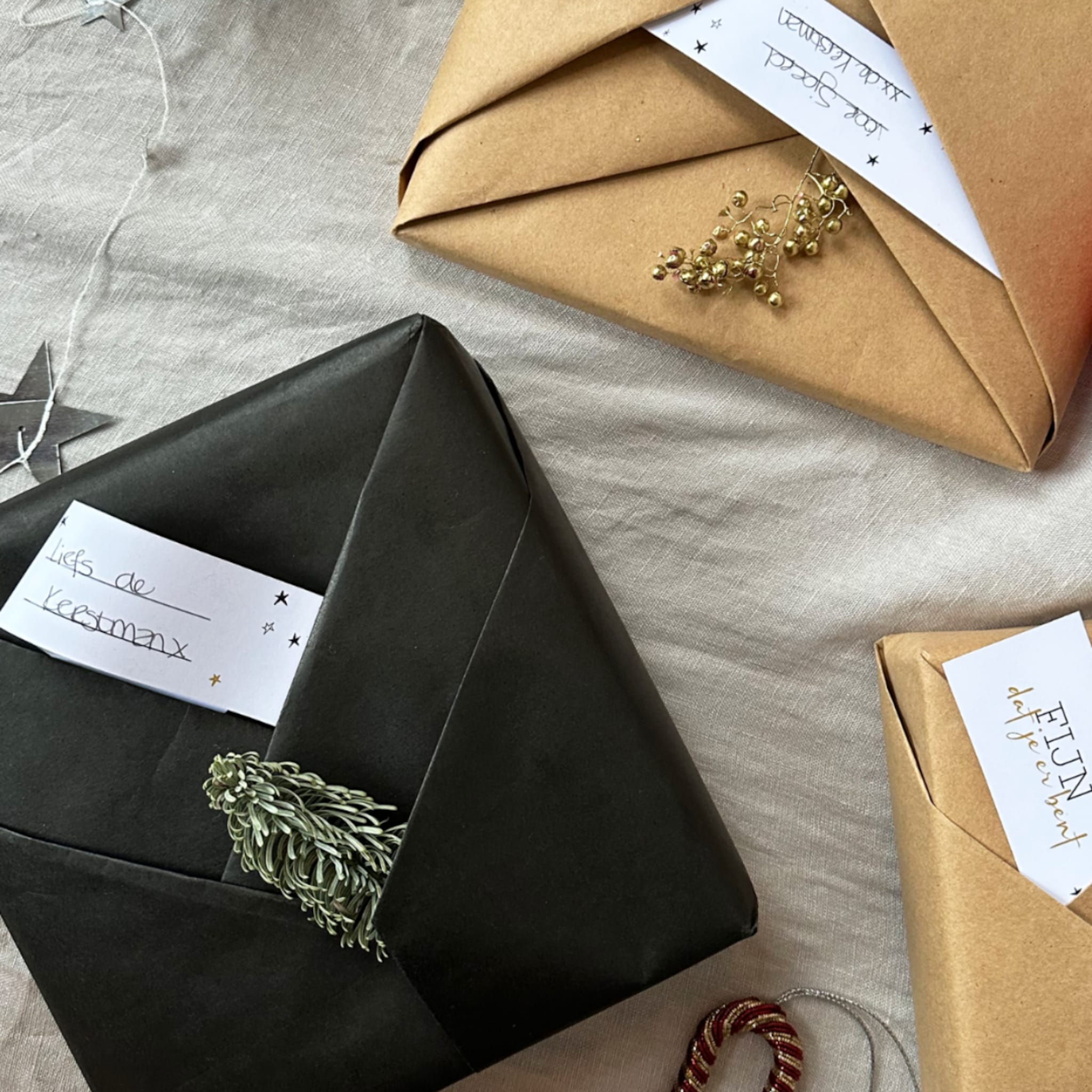 hack voor extra stijlvol kerstcadeaus inpakken