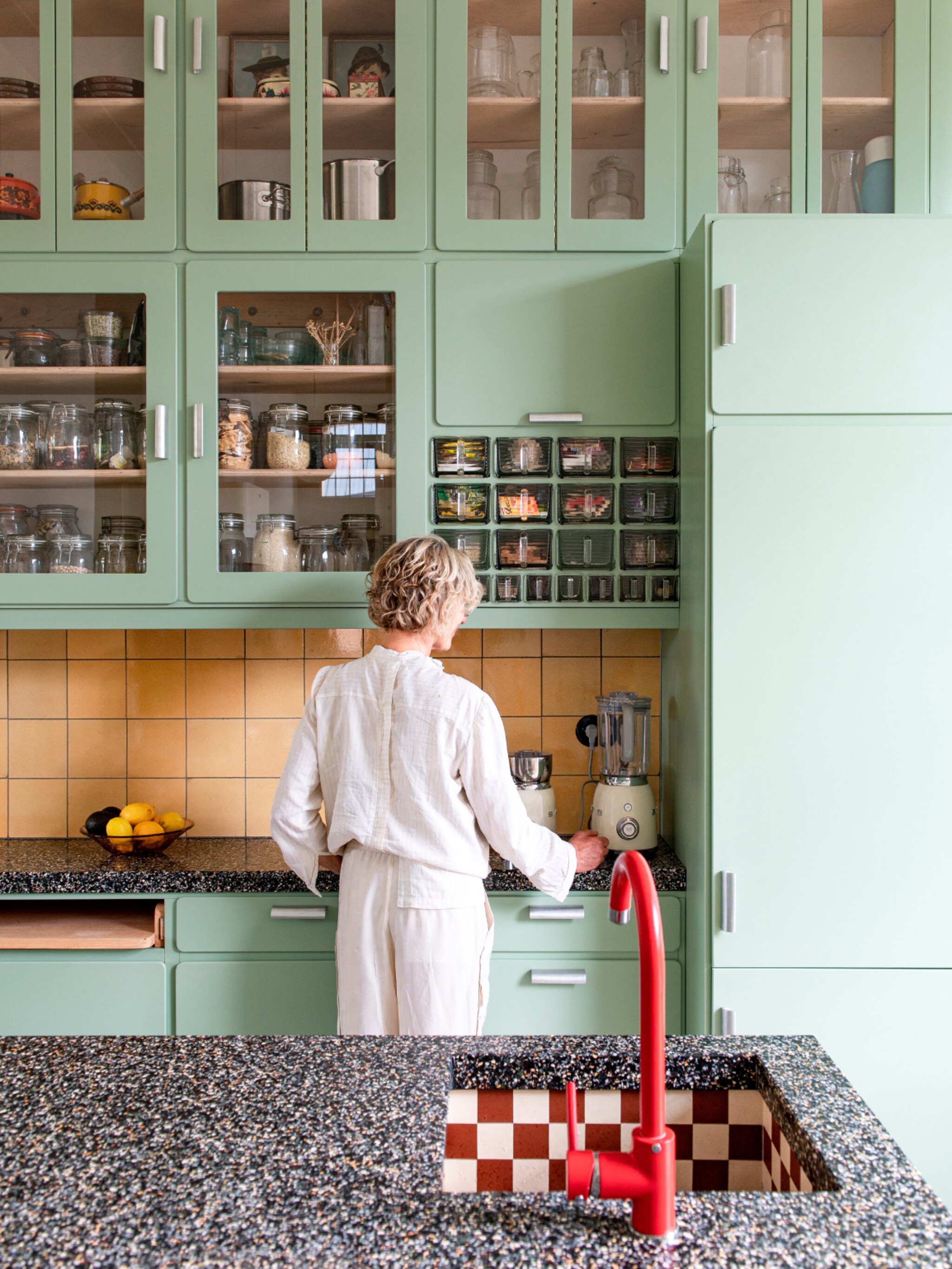 5x binnenkijken bij kleurrijke keukens