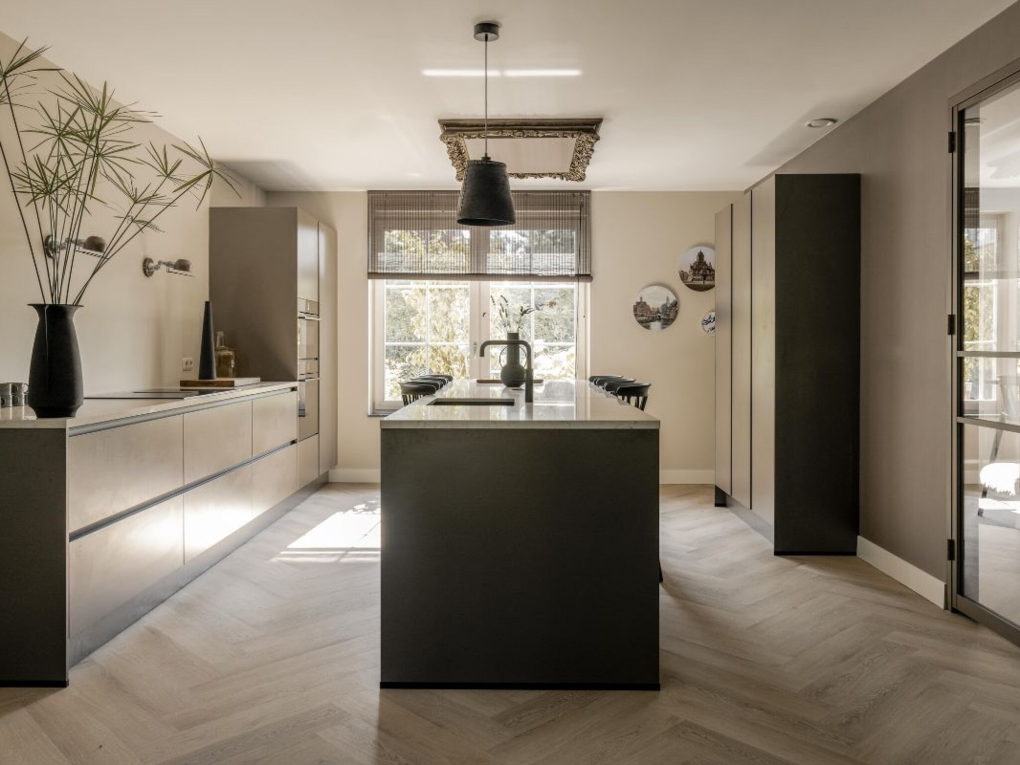 het recept van stylist frans voor een hotel chic huis