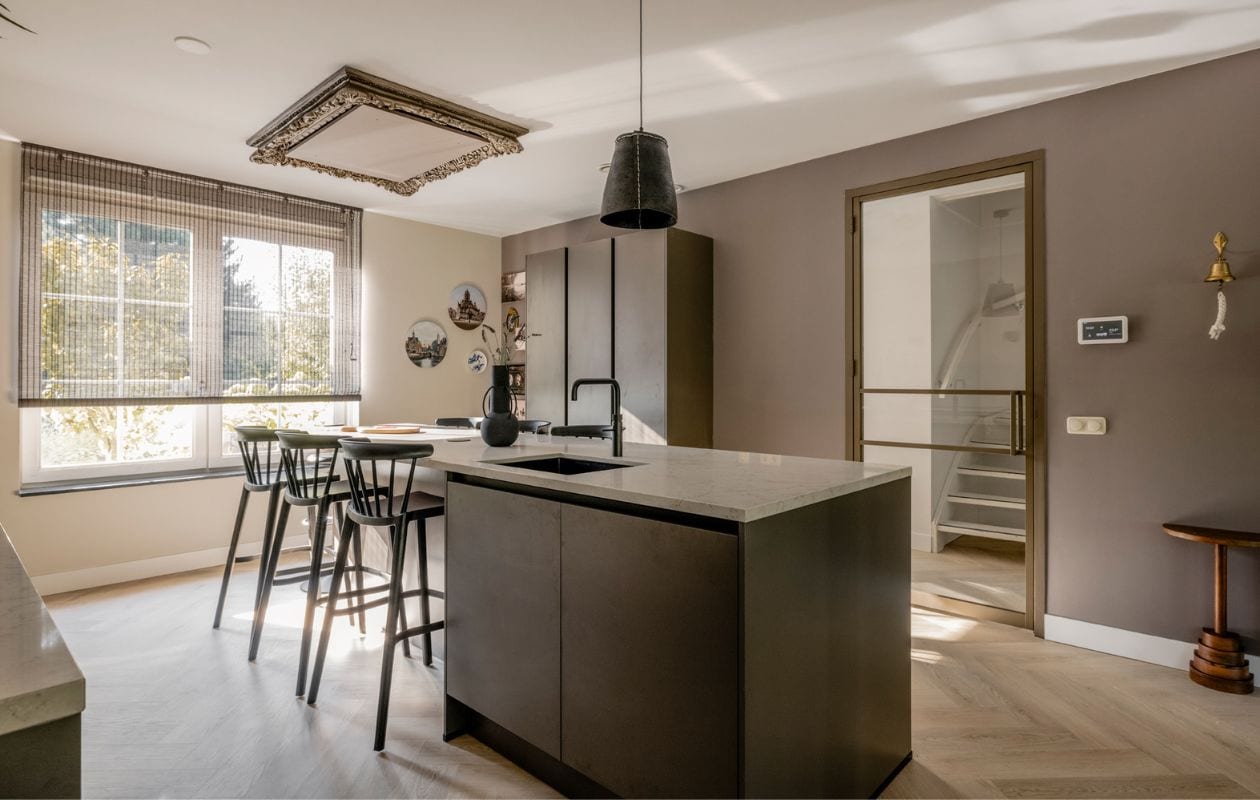Weer verliefd op je huis aflevering 3 seizoen 19 - Frans in Den Haag - keuken Weer verliefd op je huis aflevering 3 seizoen 19 | styling Frans Uyterlinde | fotografie Sonja Velda