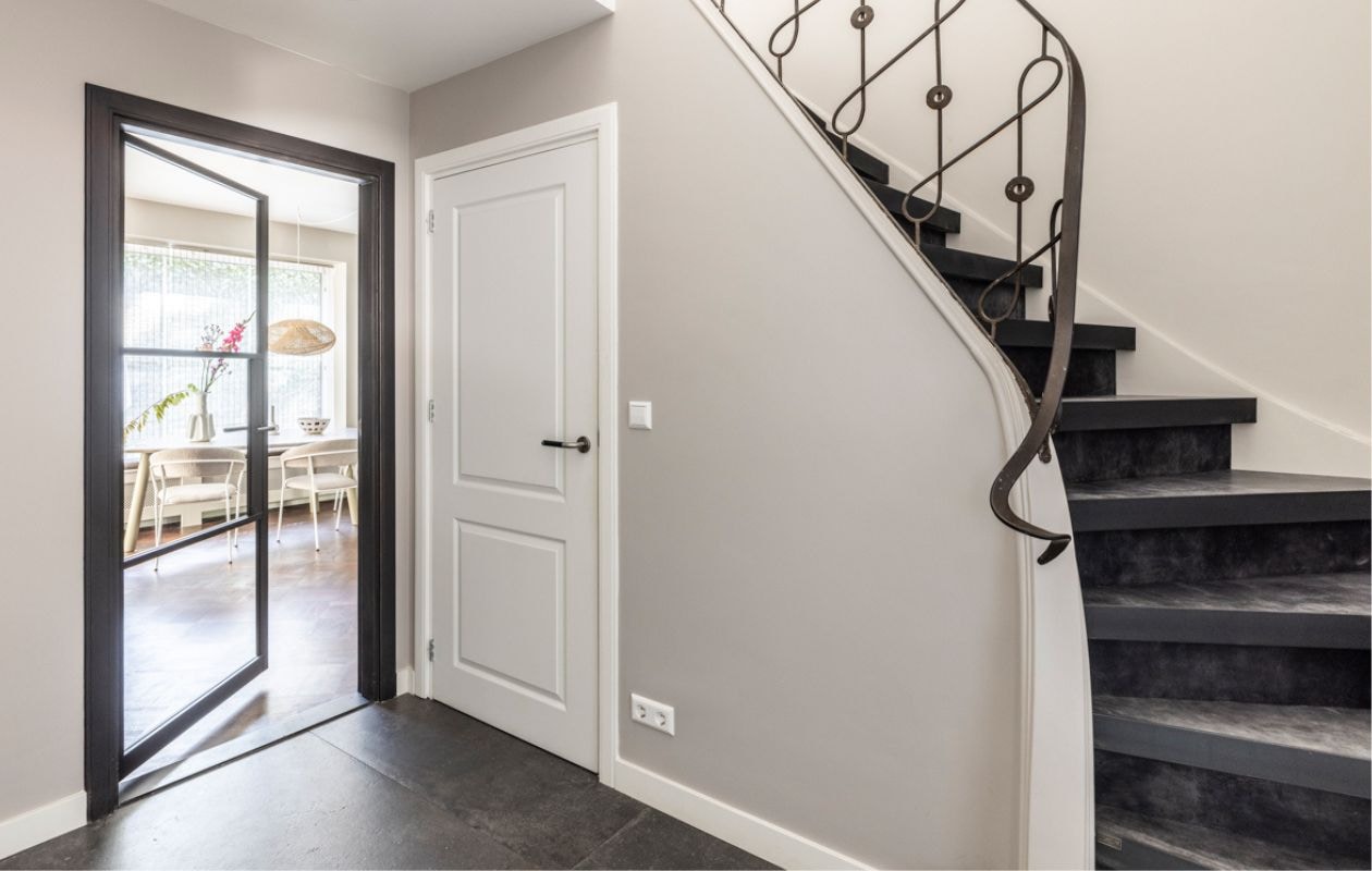 Weer verliefd op je huis aflevering 4 seizoen 19, Fietje in Hilversum, hal Weer verliefd op je huis aflevering 4 seizoen 19 | styling Fietje Bruijn | fotografie Margriet Hoekstra