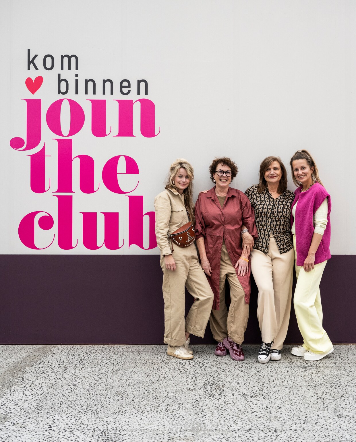Stylisten Liza, Marianne, Fietje en Kelly op de vtwonen beurs 2023 EXPO Greater Amterdam. vtwonen beurs 2023 | fotografie Stan Koolen