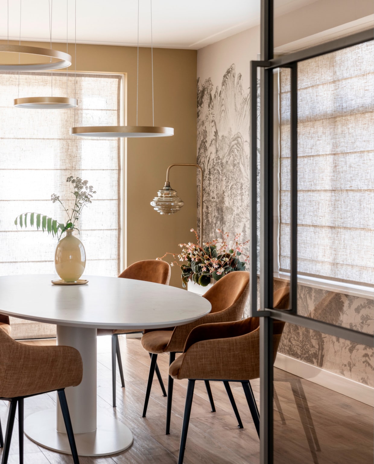 luxe binnenkomer zo verwerk je bronstinten in je interieur