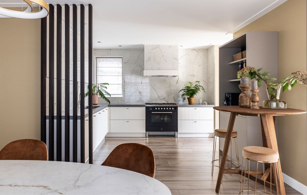Weer verliefd op je huis aflevering 8 seizoen 19, Frans in Vlijmen, keuken Weer verliefd op je huis aflevering 8 seizoen 19 | styling Frans Uyterlinde | fotografie Margriet Hoekstra