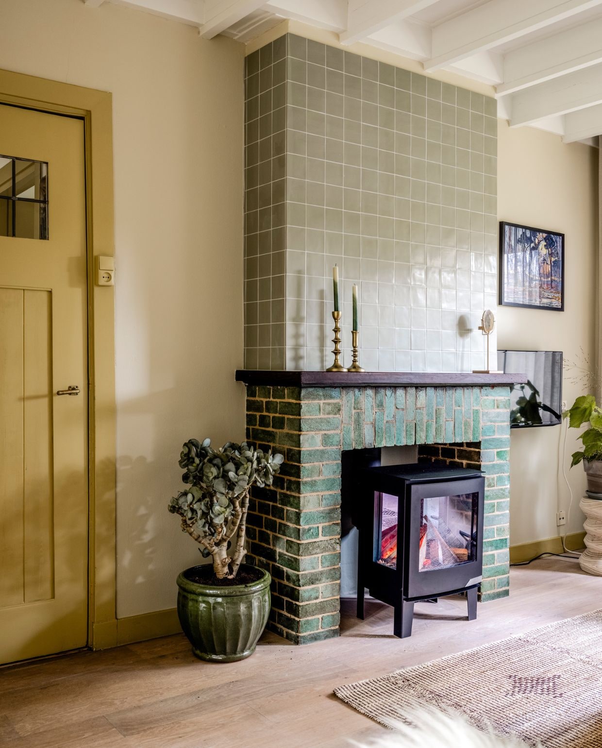 Weer verliefd op je huis aflevering 9 seizoen 19, Fietje in Haarlem, haard Weer verliefd op je huis aflevering 9 seizoen 19 | styling Fietje Bruijn | fotografie Sonja Velda