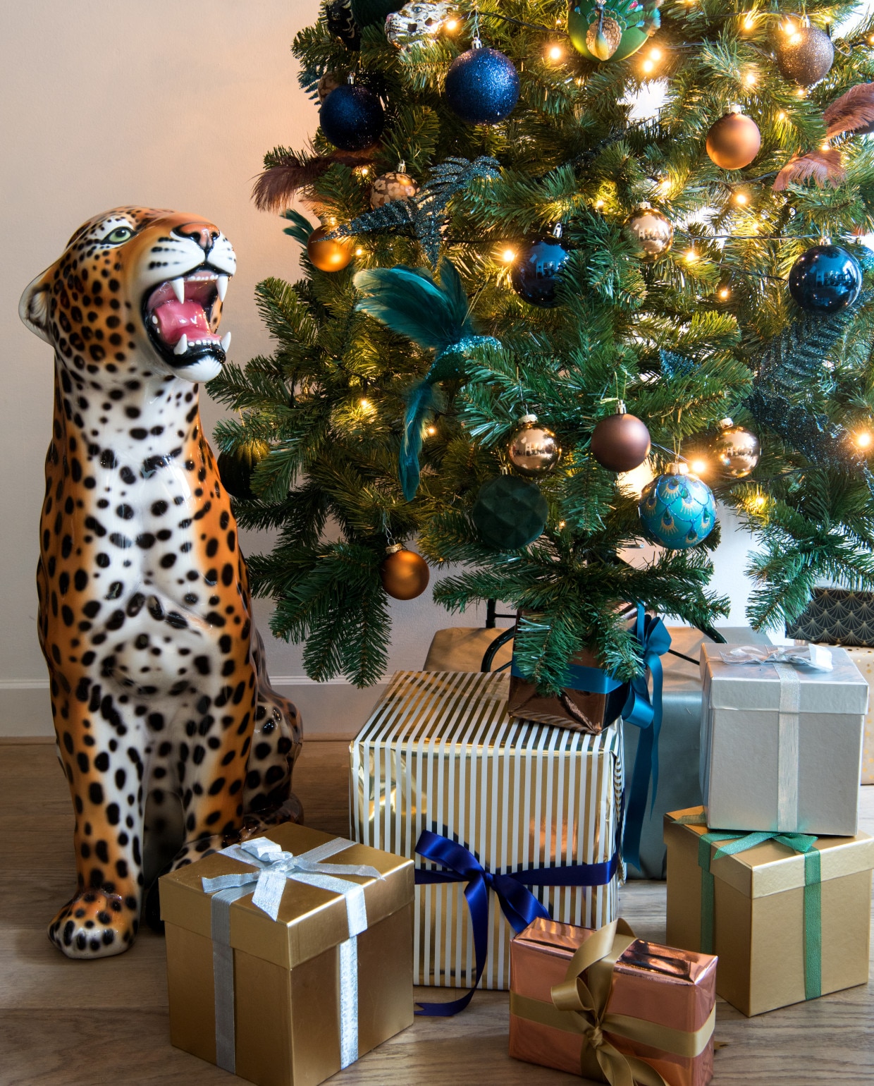 colourful christmas zo mix en match je kleurrijke kerstitems met een knipoog