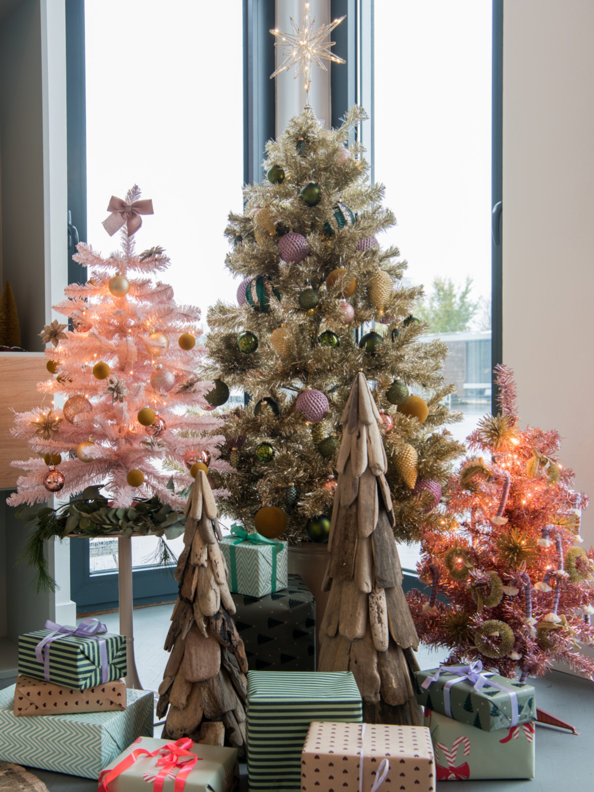 christmas all the way zo vier je kerst in scandinavische stijl met hout en pasteltinten