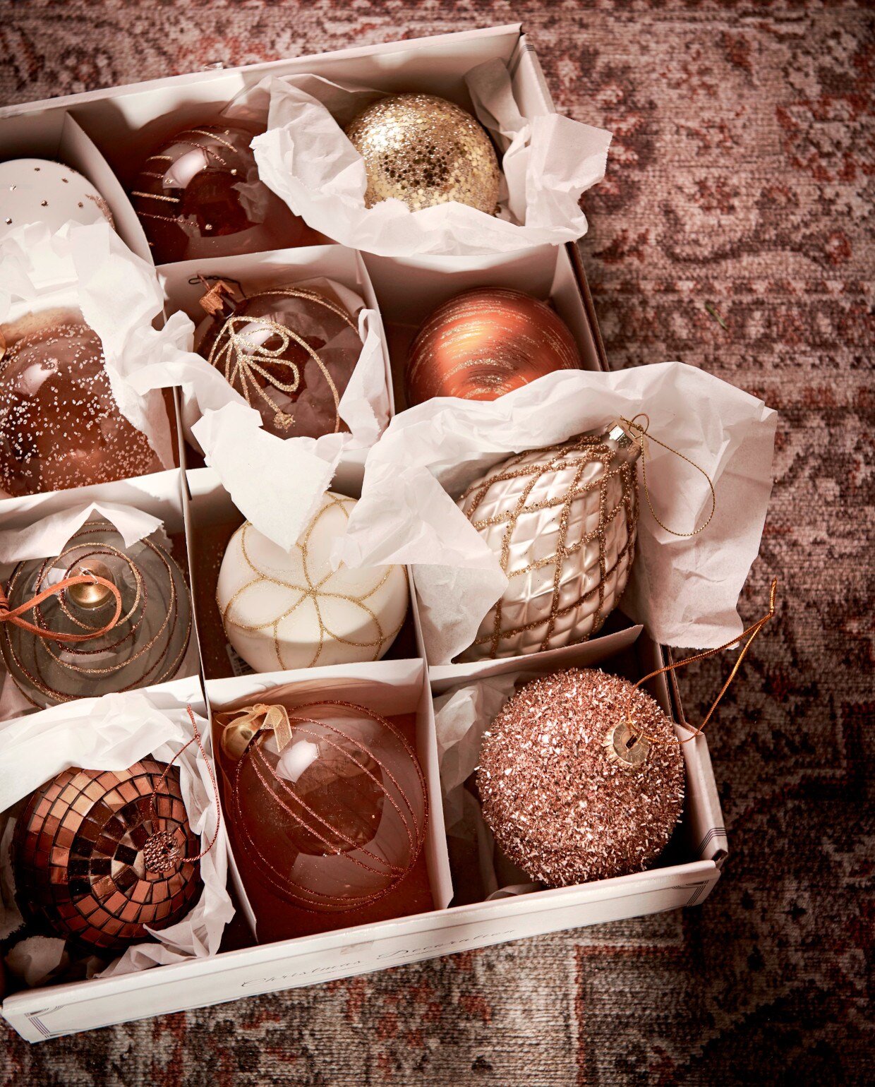 van hotel chic tot eclectisch 3 kersttrends van 2023 voor een vleugje magie in huis