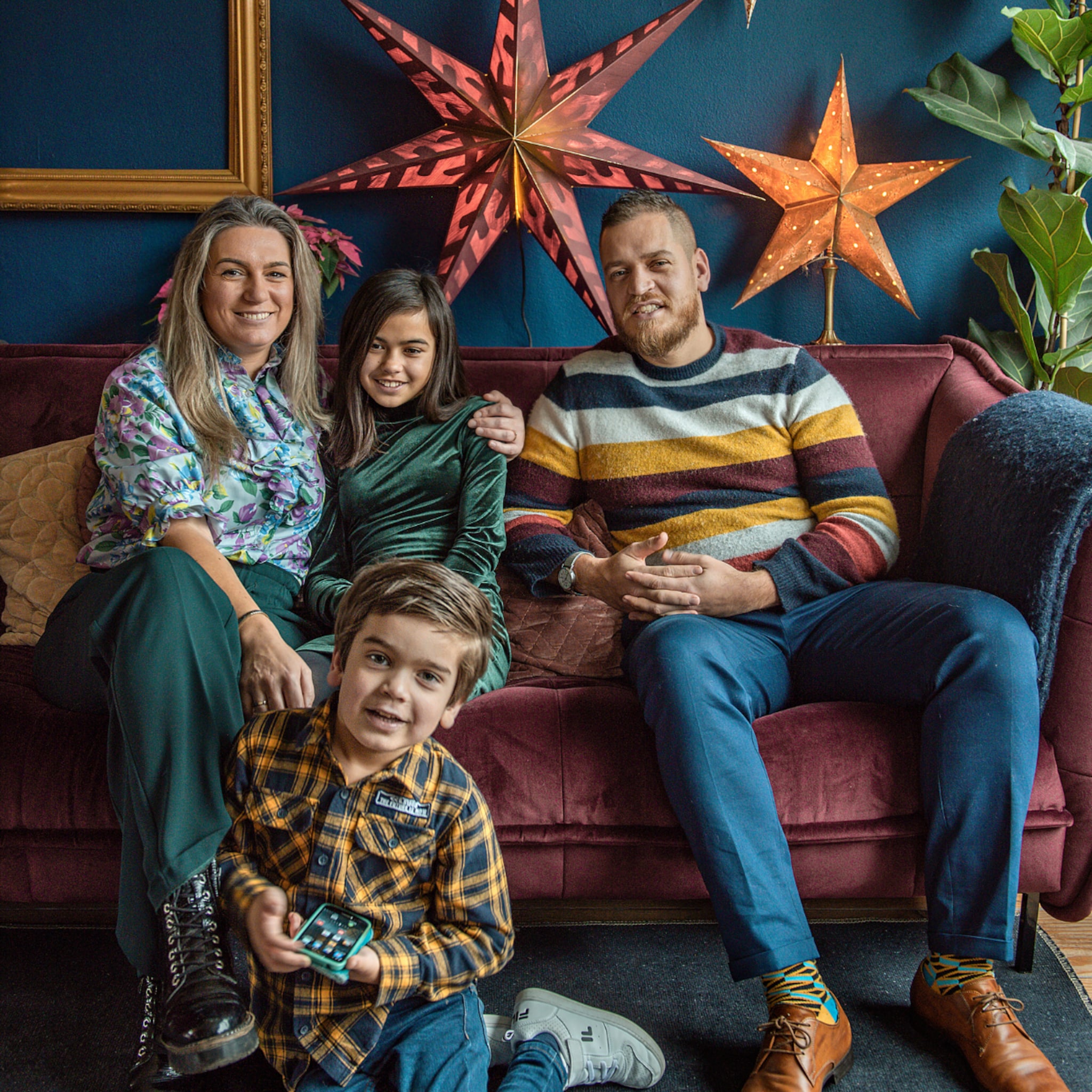 eclectische woning vol kerstdecoratie