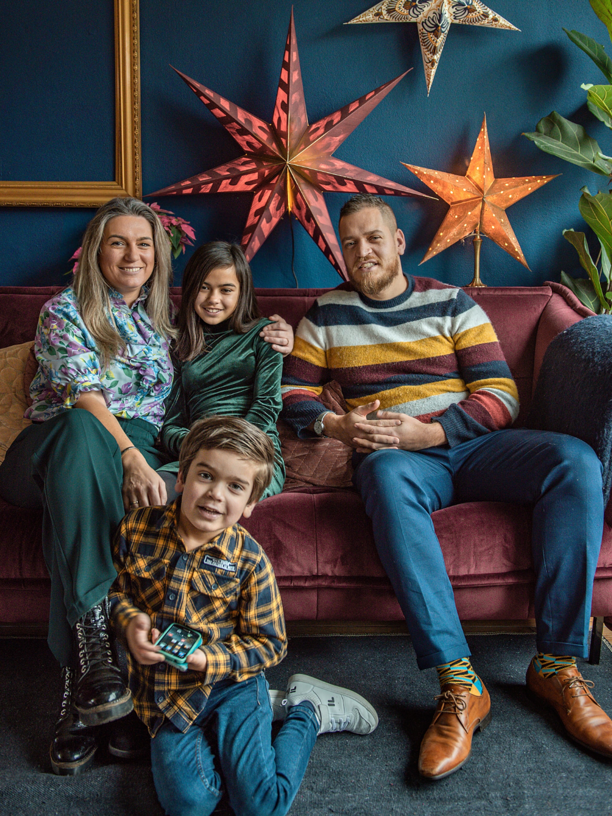 eclectische woning vol kerstdecoratie