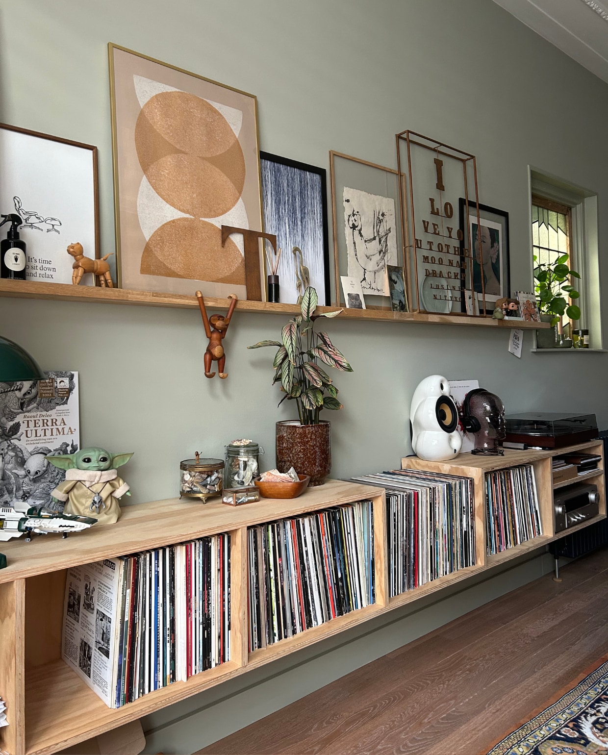 vtwonen fotolijstplank eiken. Overig onbekend. vtwonen | styling en fotografie Marlon Zwier