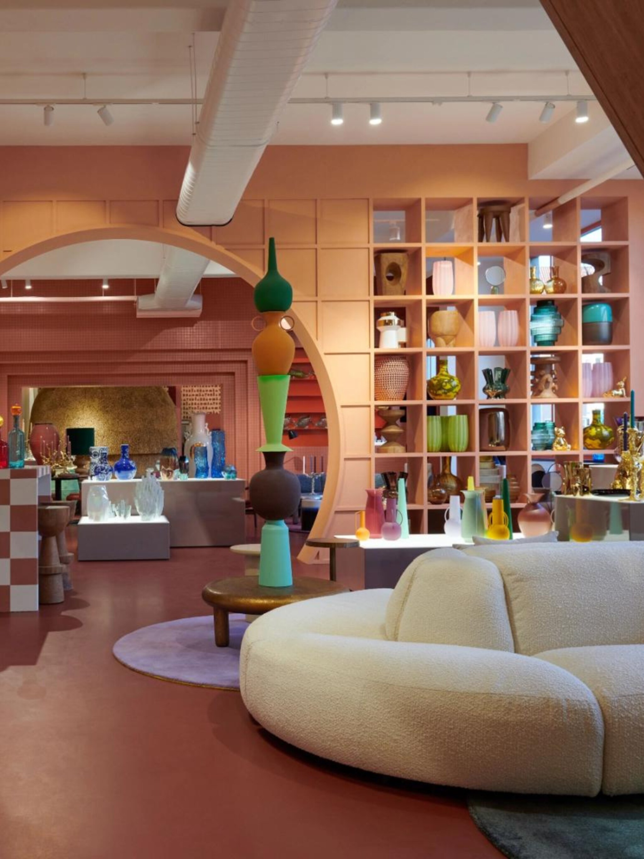must visit de nieuwe polspotten brandstore in amsterdam
