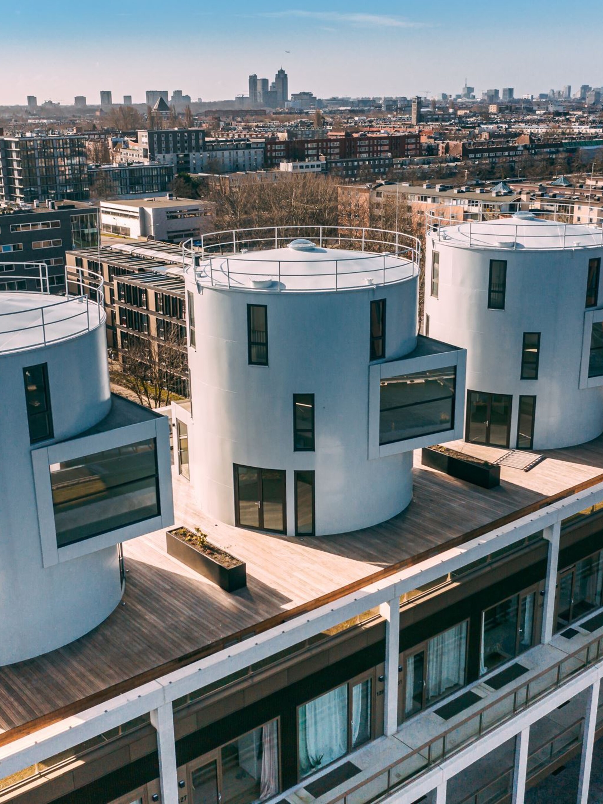 funda parel wonen in een wijnsilo met prachtig uitzicht